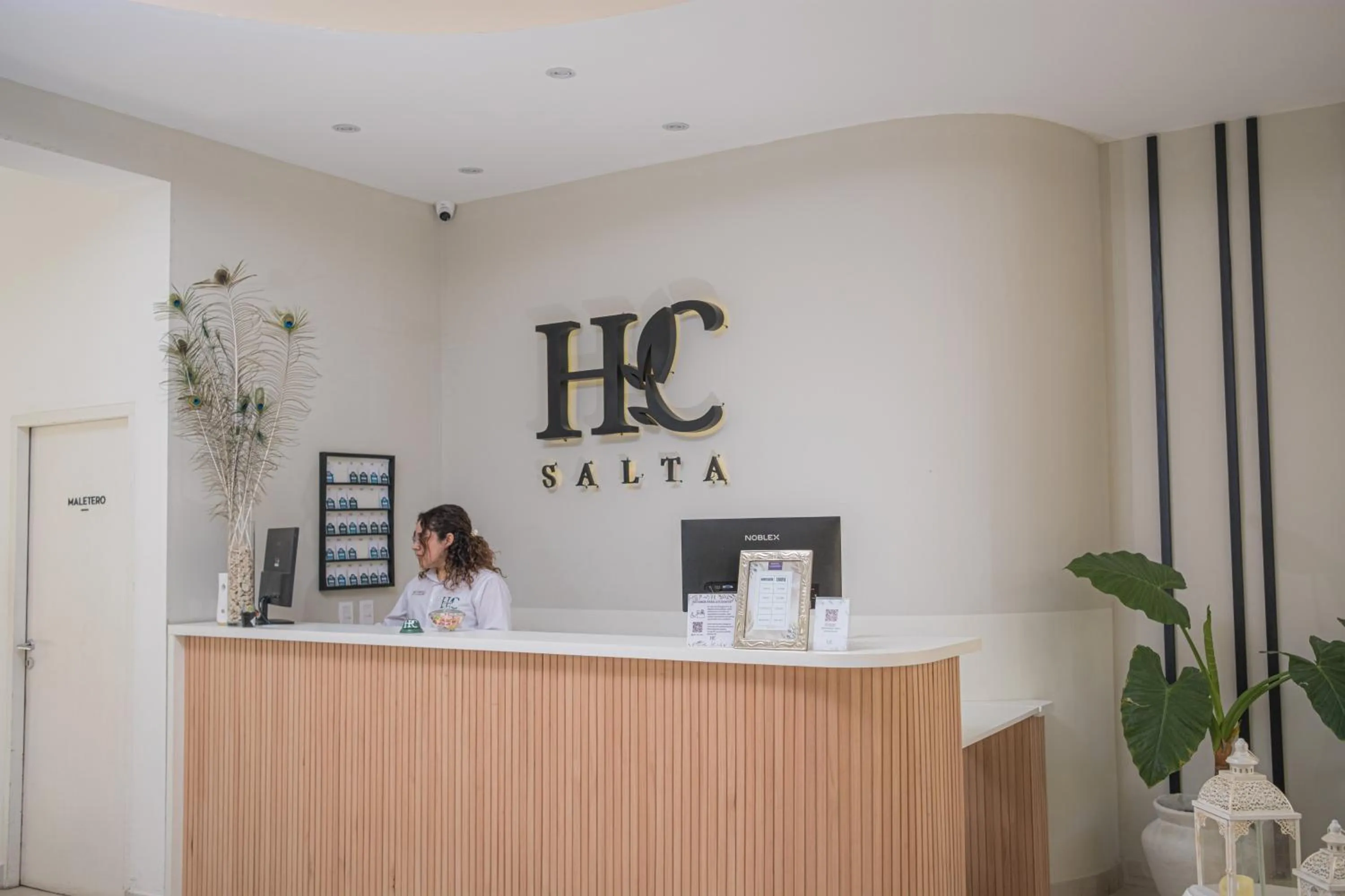 Lobby or reception in Hotel Caseros Salta