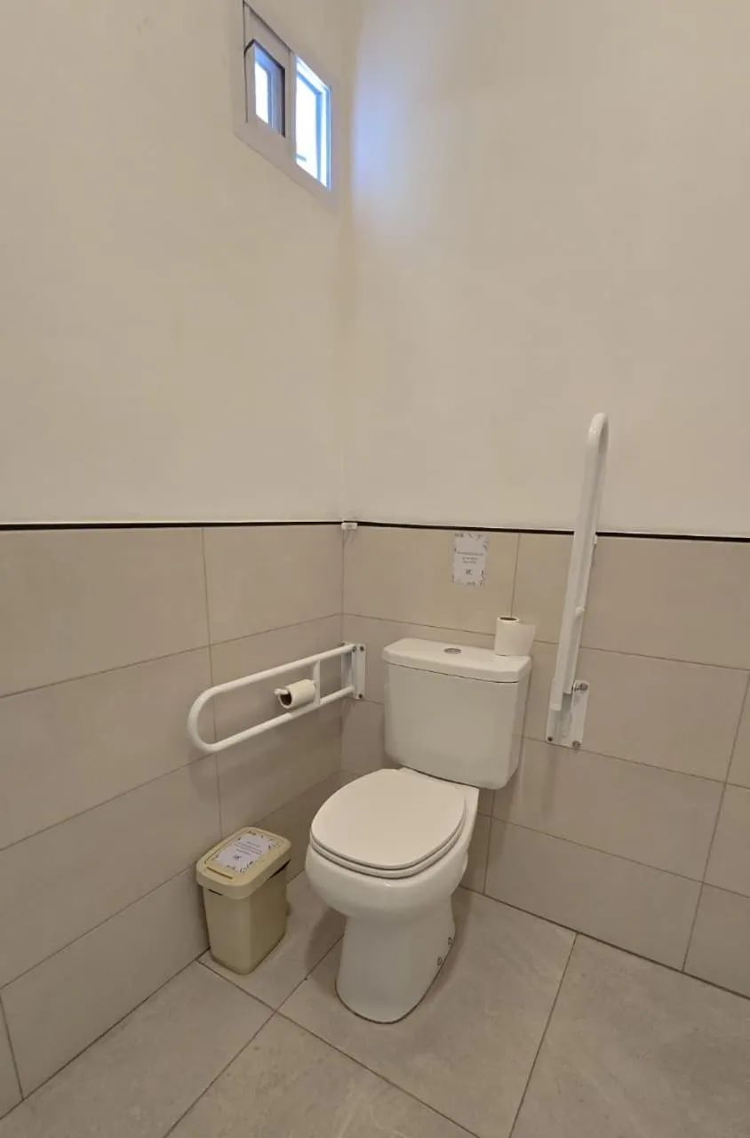 Public Bath in Hotel Caseros Salta