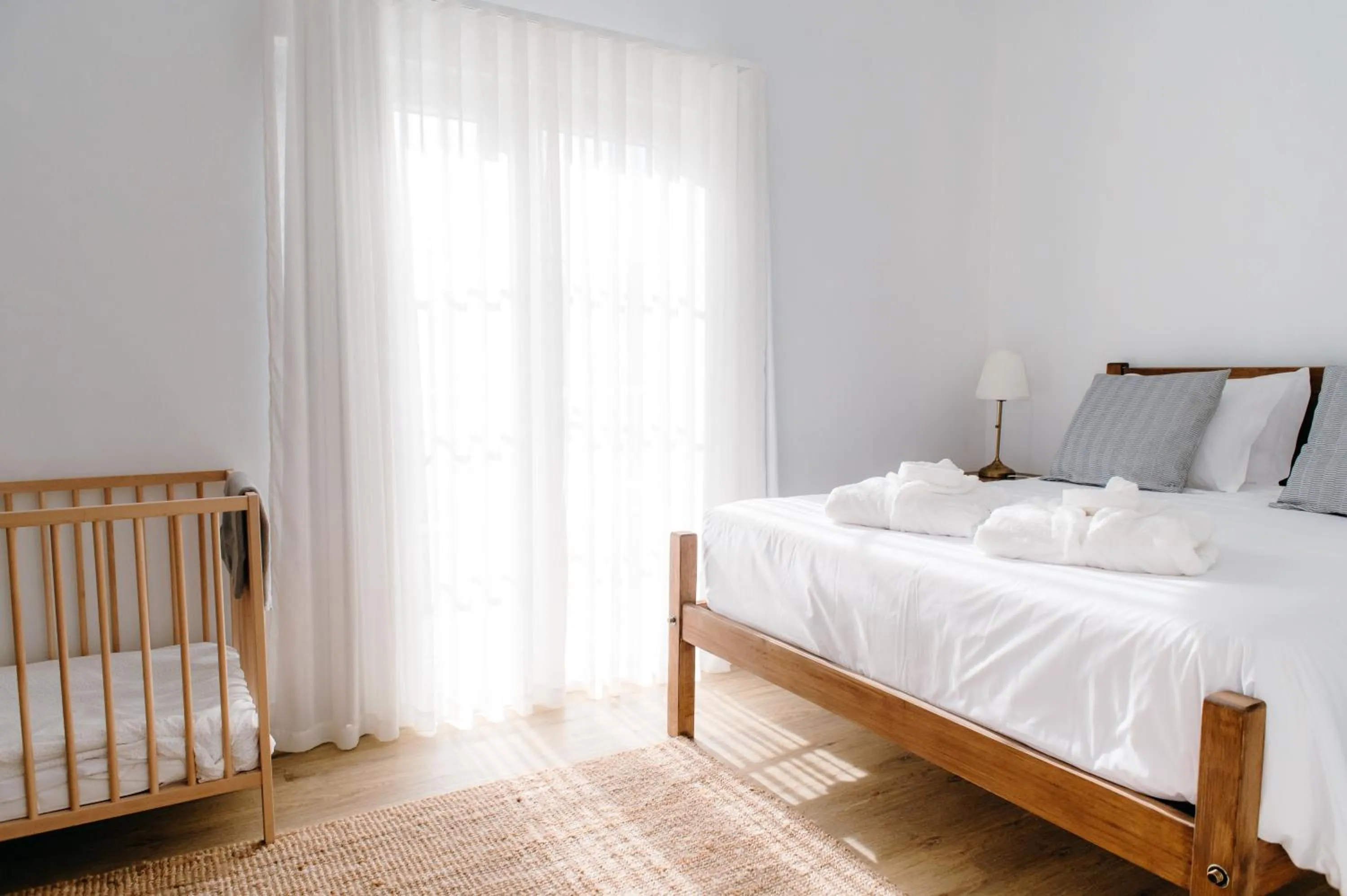 Bed in Quinta do Louredo - Évora