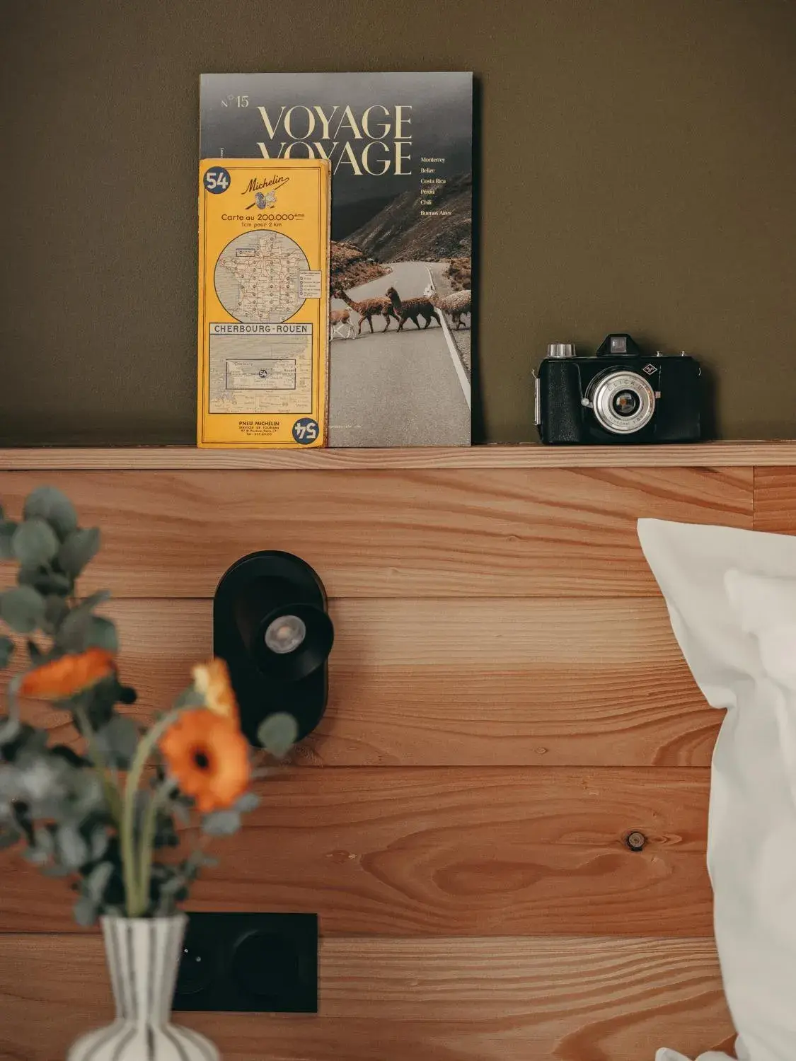 Bed in Hôtel le Bout du Parc de Versailles Bed in Hôtel le Bout du Parc de Versailles