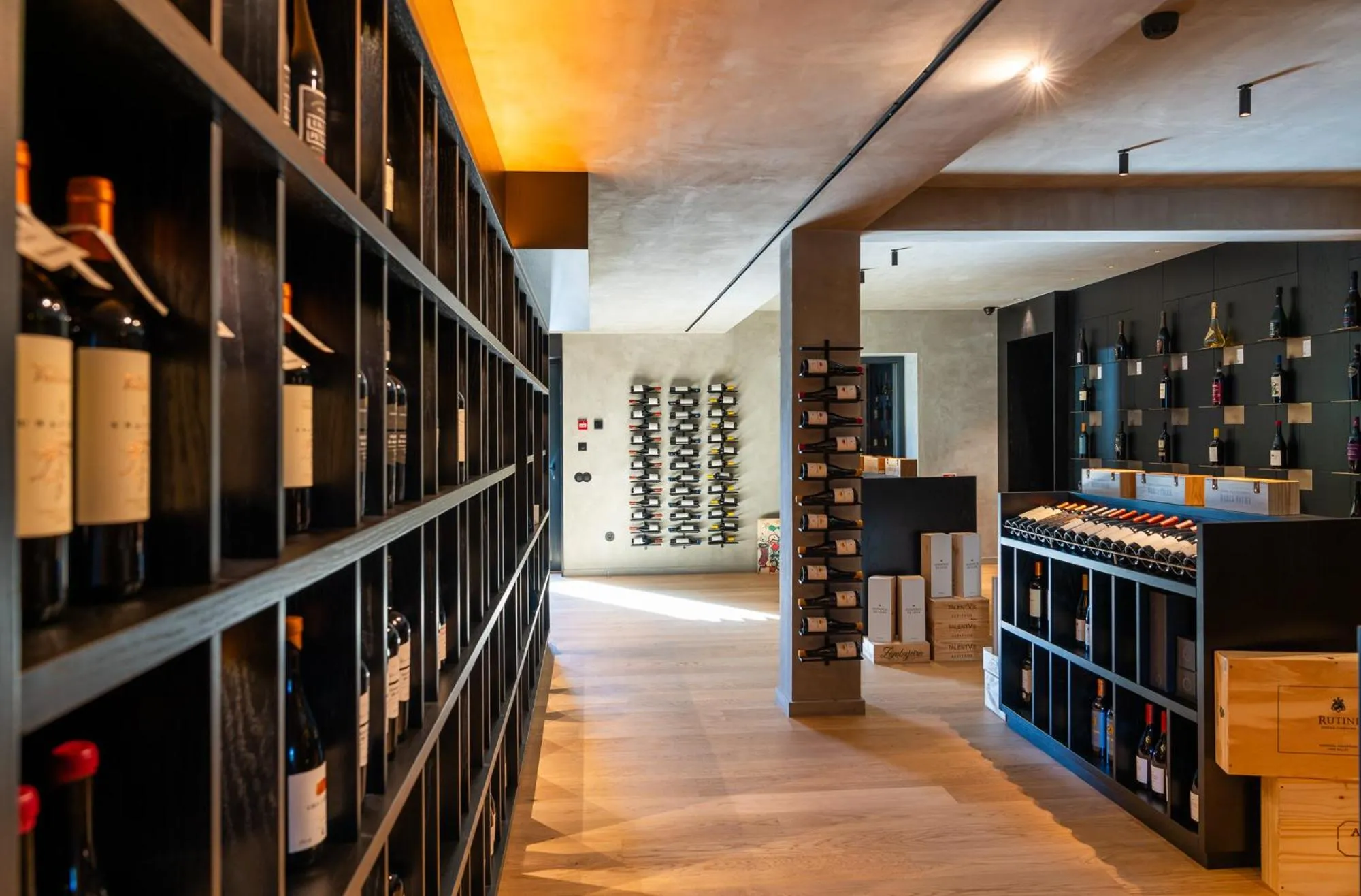 Drinks in Palatial Suites