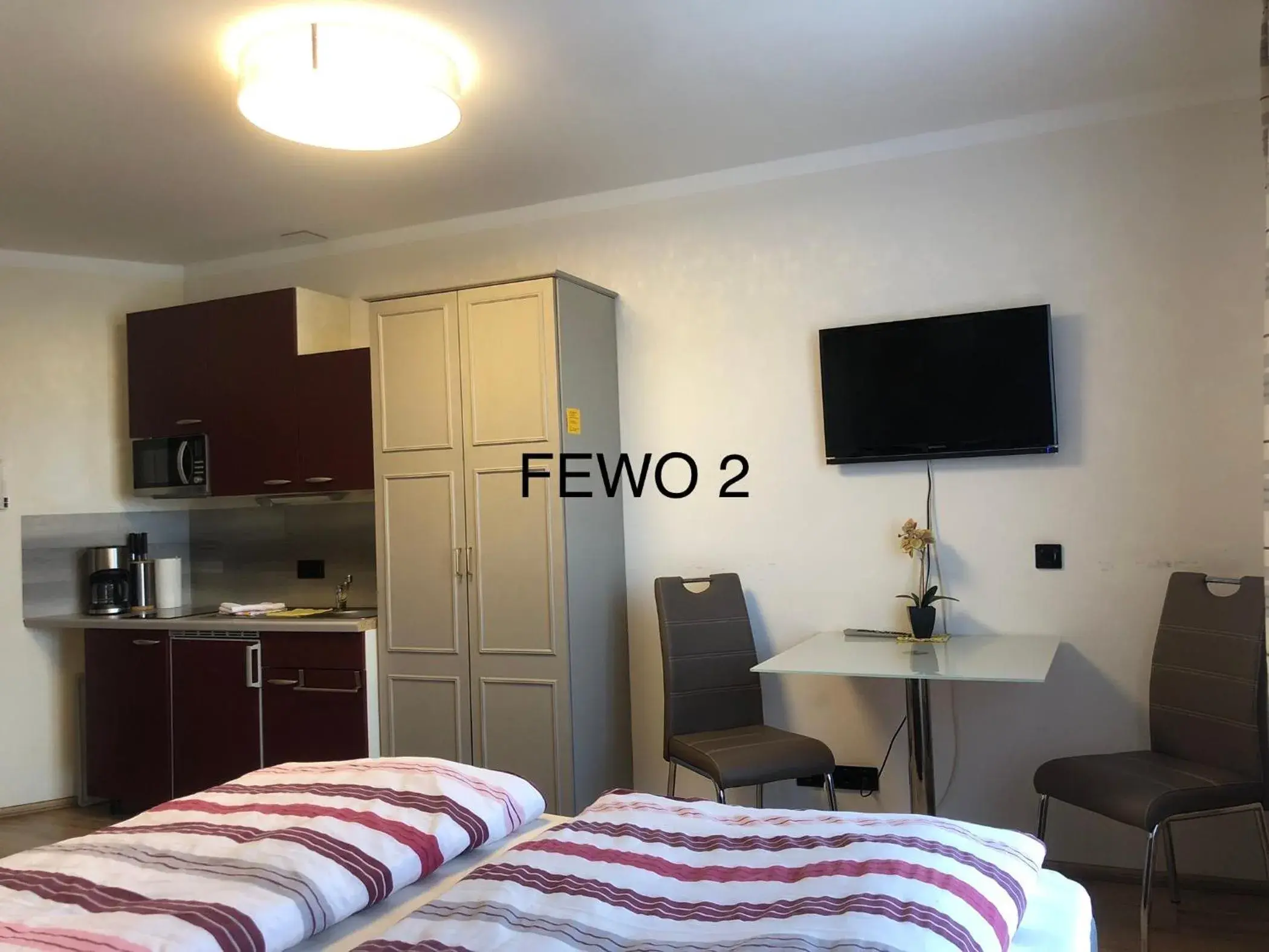 Apartment with Shower - single occupancy in Heiterer Blick am Malerweg Pirna Apartment with Shower - single occupancy in Heiterer Blick am Malerweg Pirna