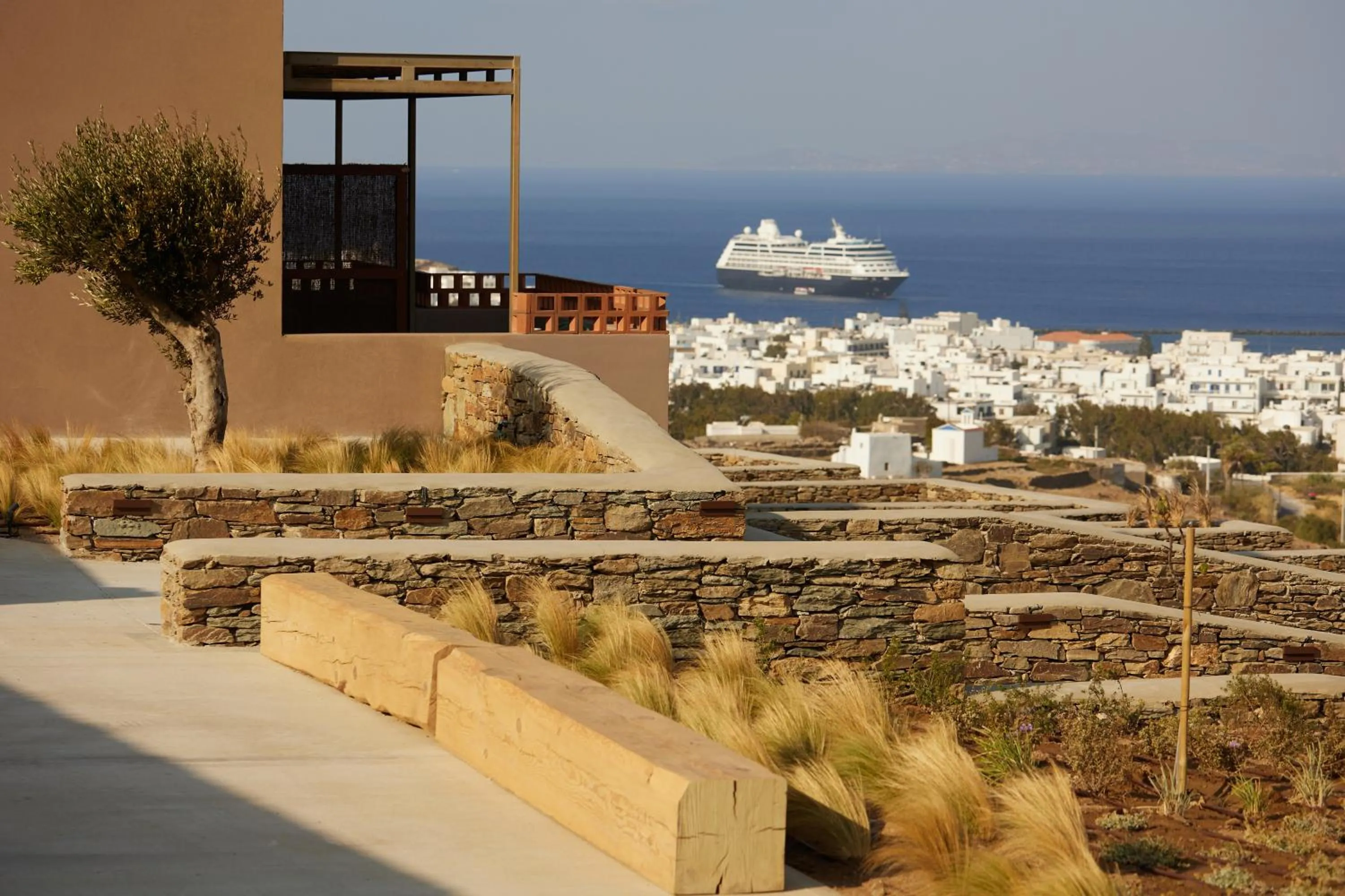 Natural landscape in Sun Aeriko