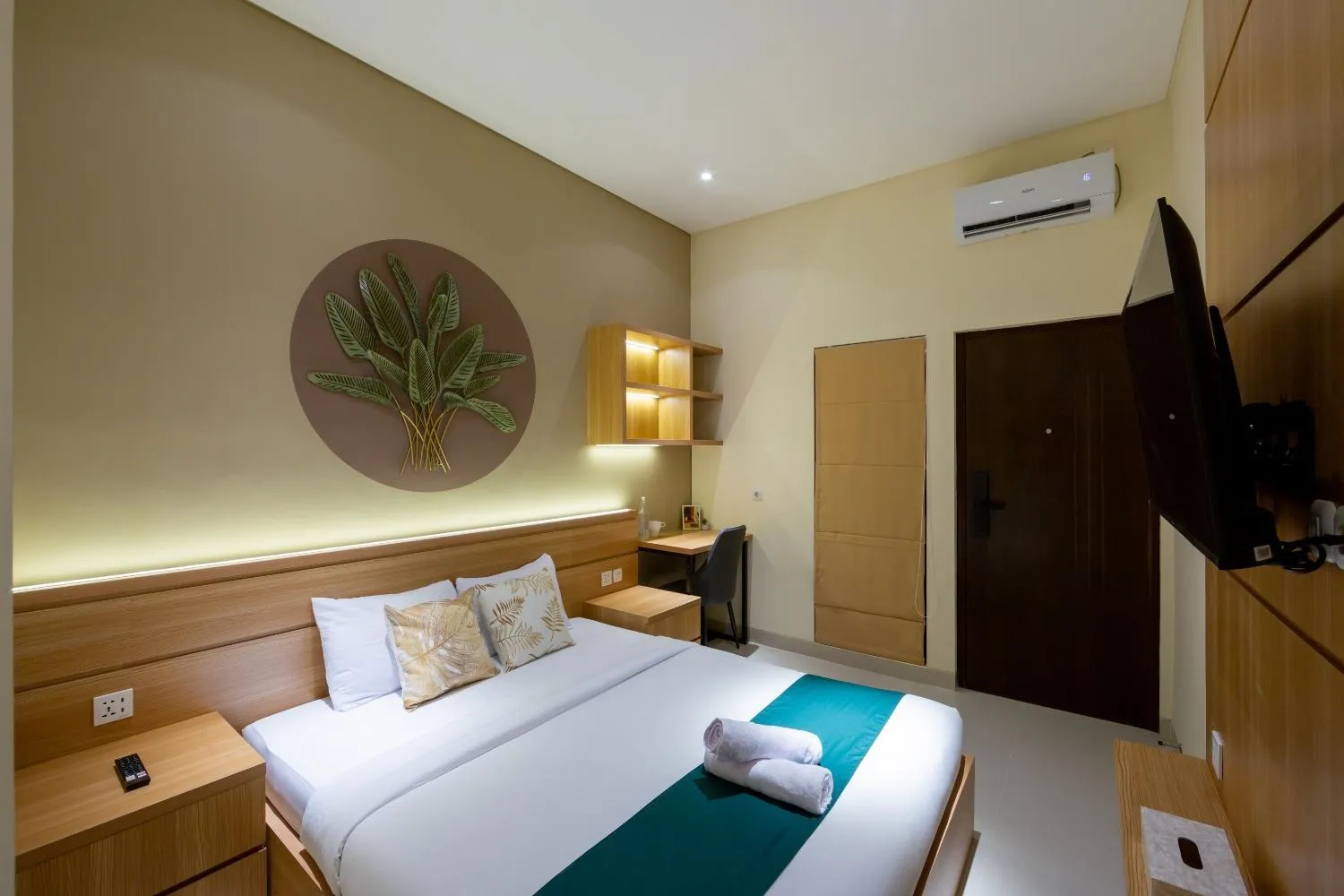 Bedroom, Bed in Cove Tripuri House Bali