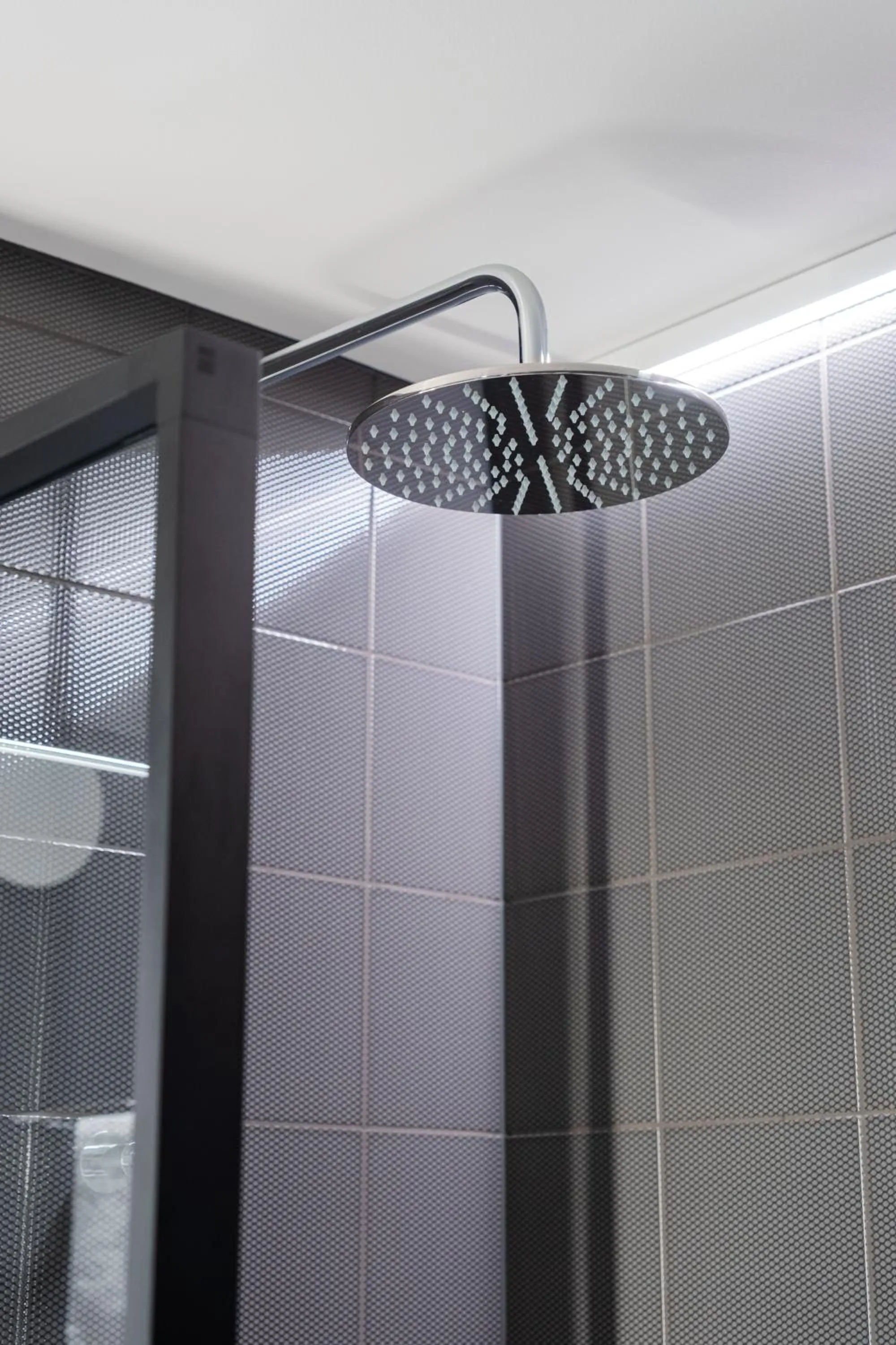 Shower in Citybox Stockholm