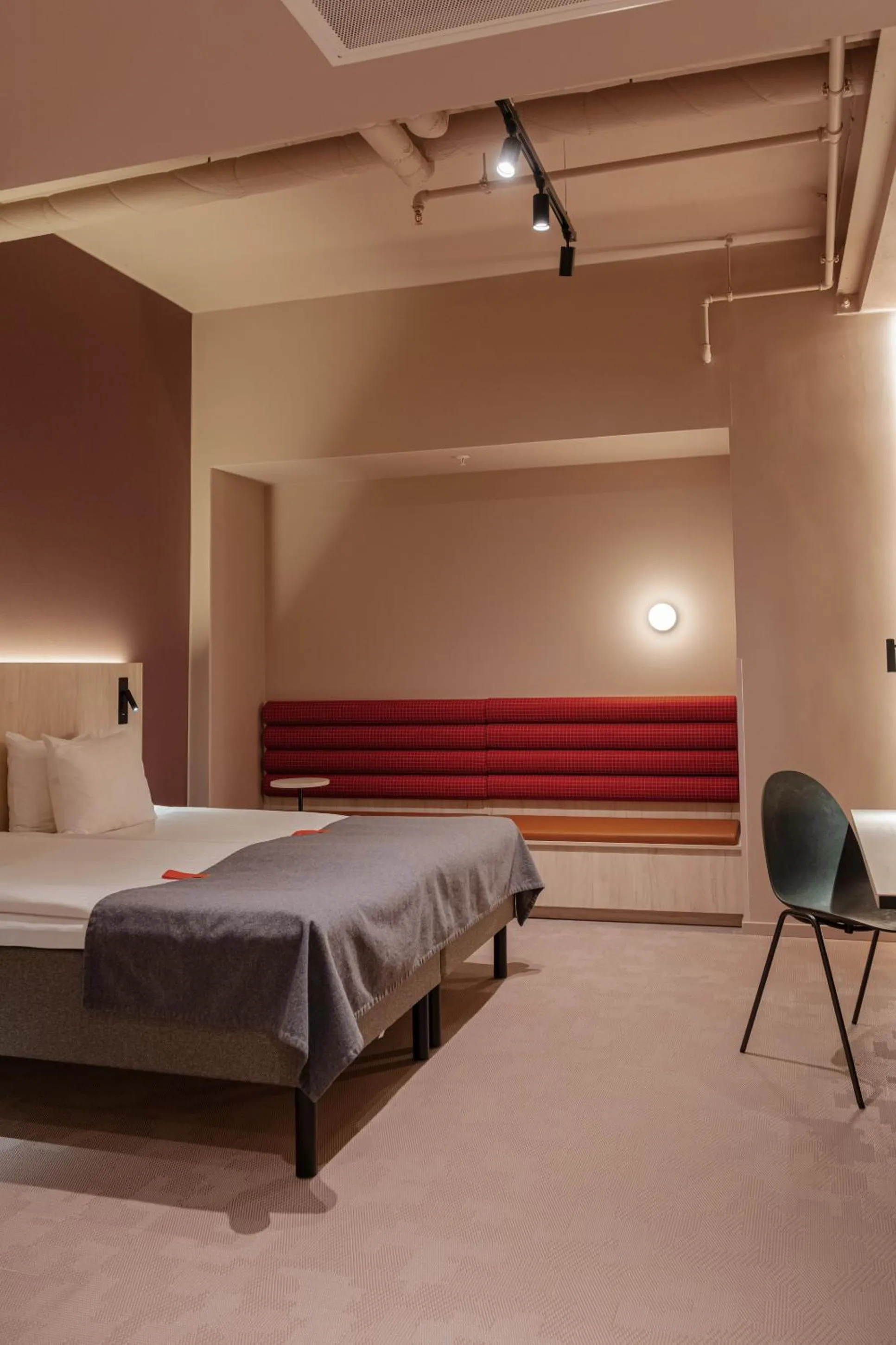 Photo of the whole room, Bed in Citybox Stockholm