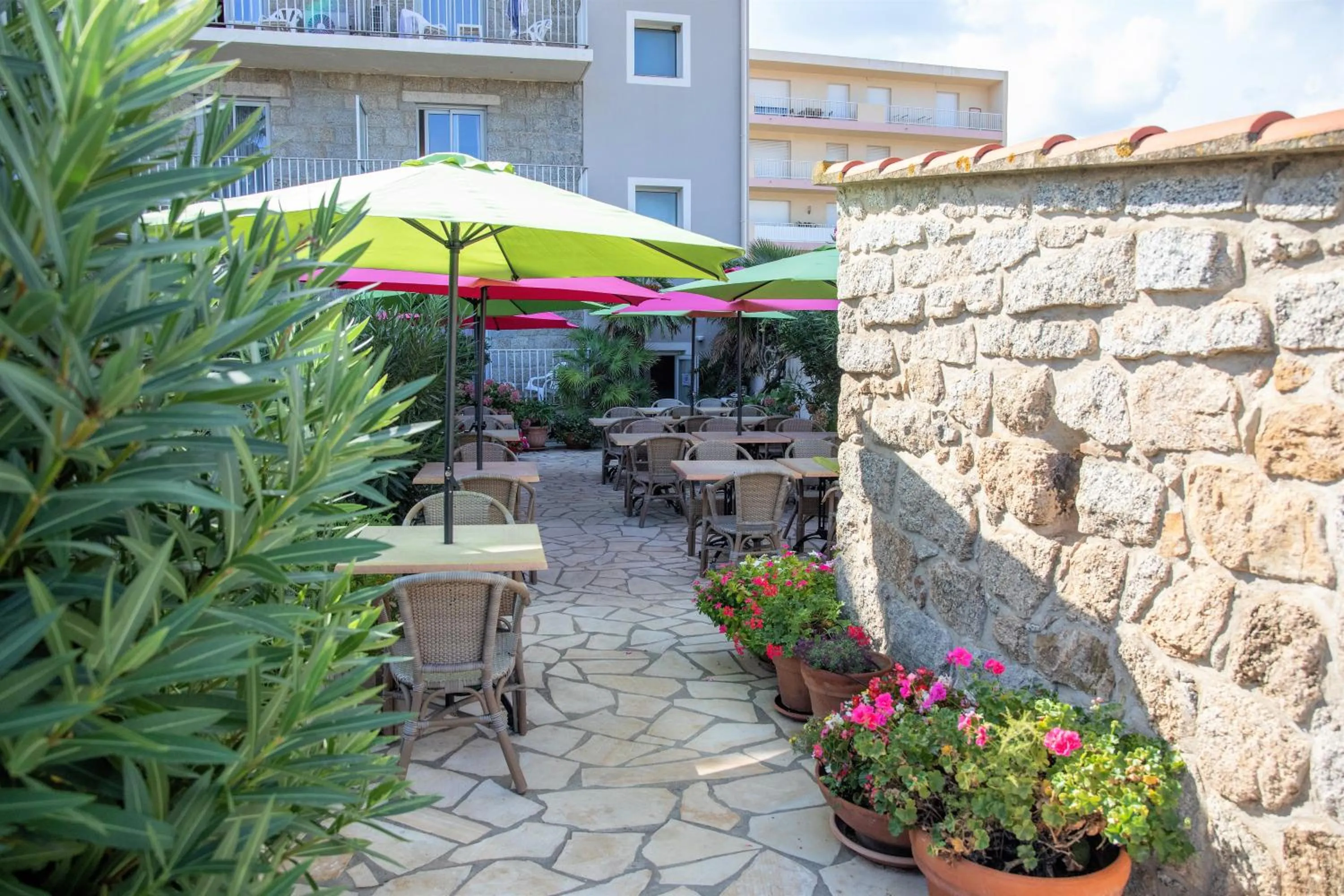 Patio in Hôtel Beach