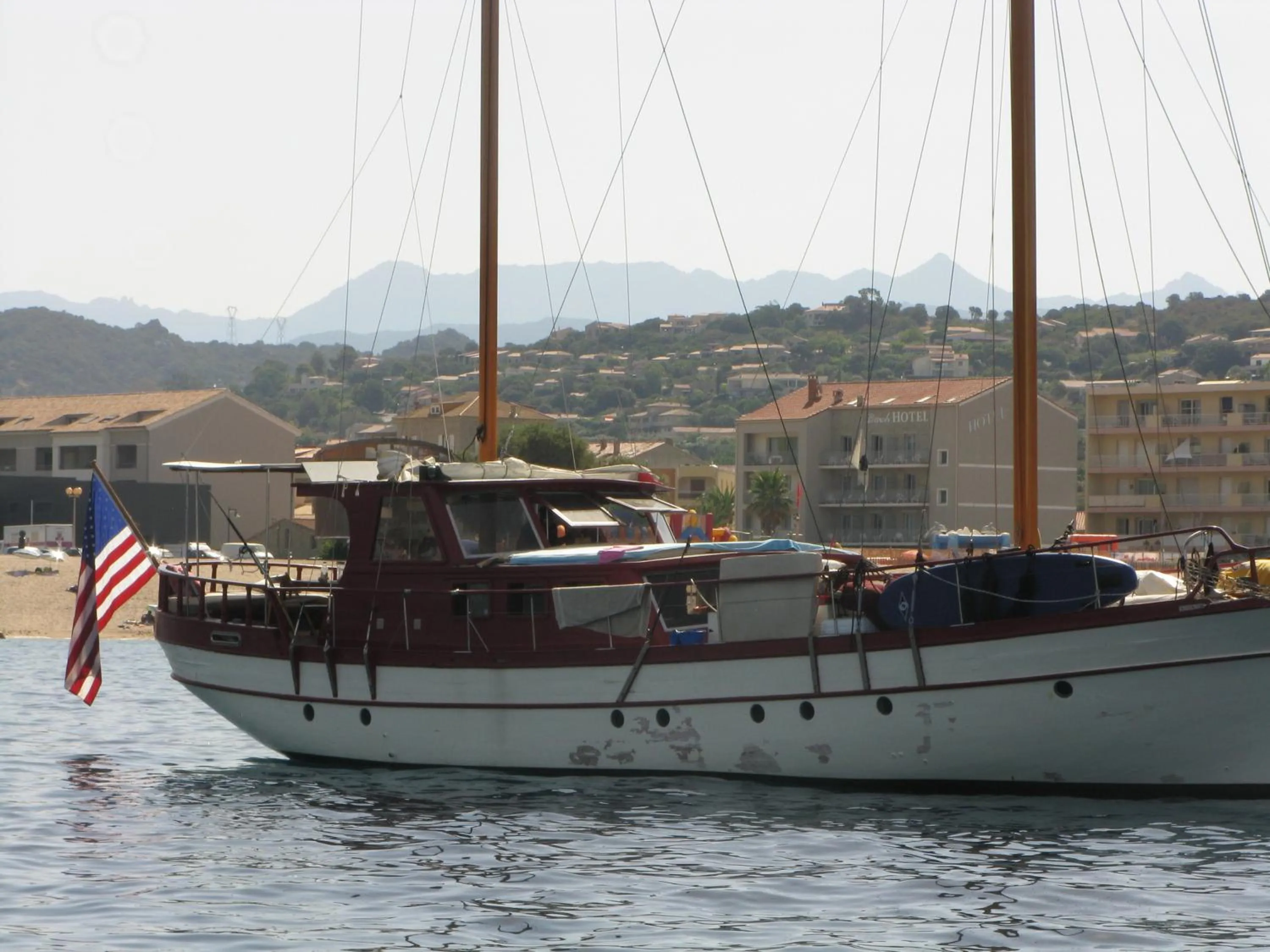 Facade/entrance in Hôtel Beach