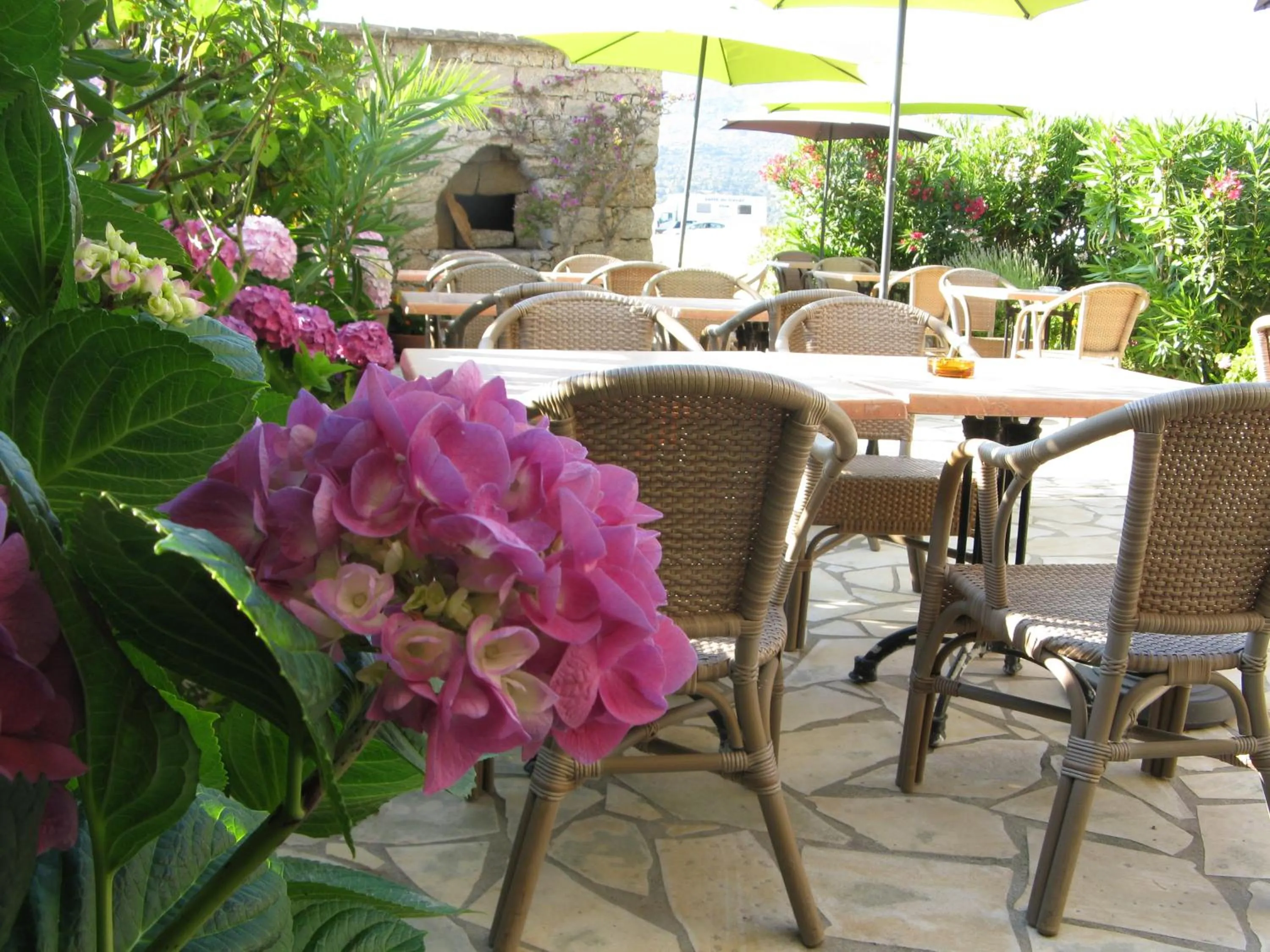 Patio in Hôtel Beach
