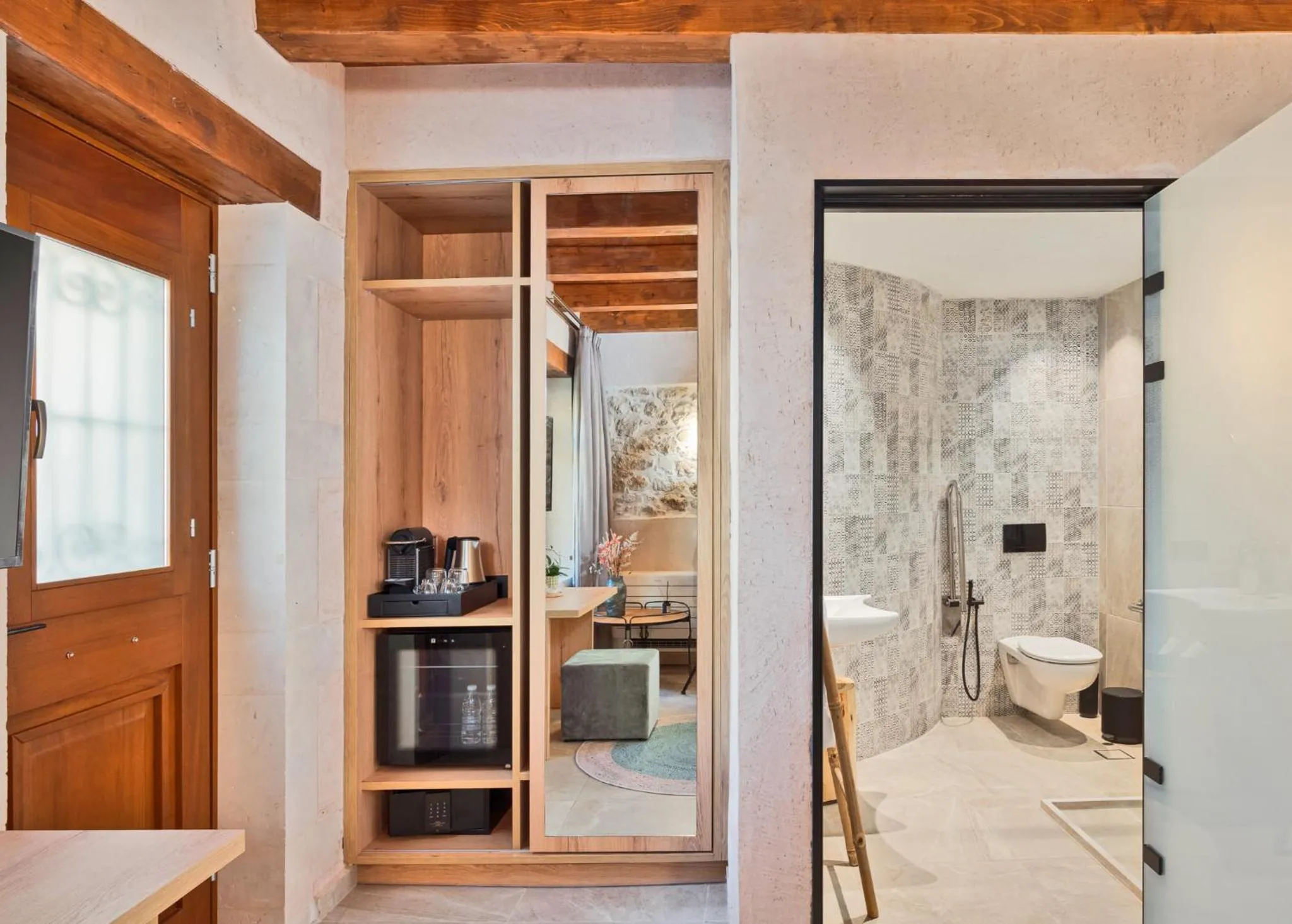 Bed in Mansio Boutique Hotel