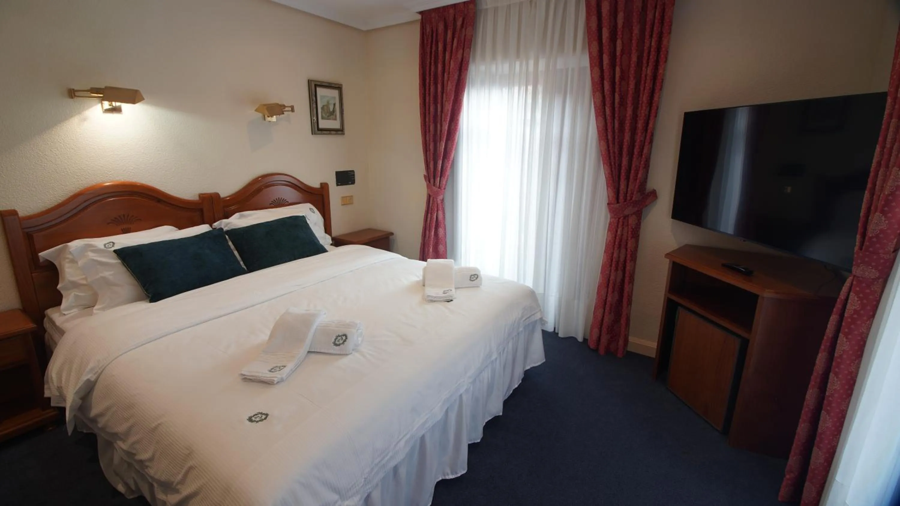 Bedroom, Bed in HOTEL RIAZA