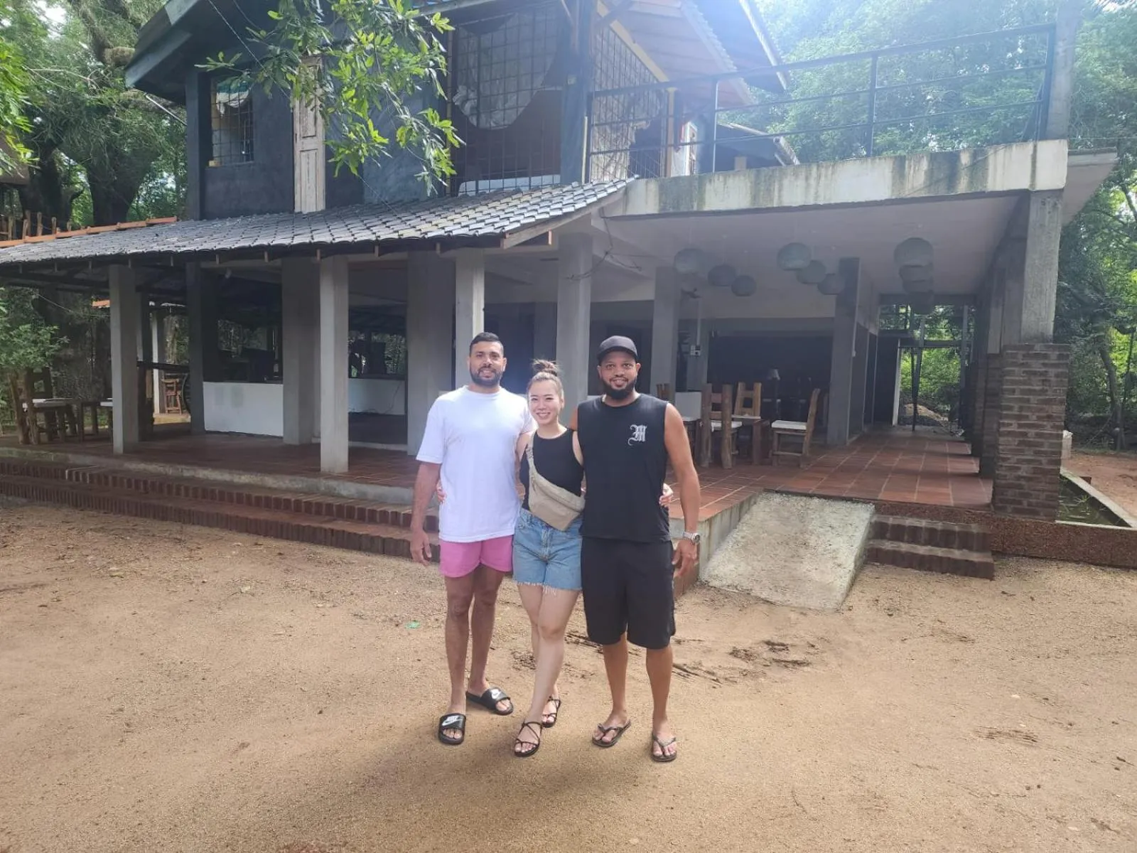 Guests in Sigiri Vananthara