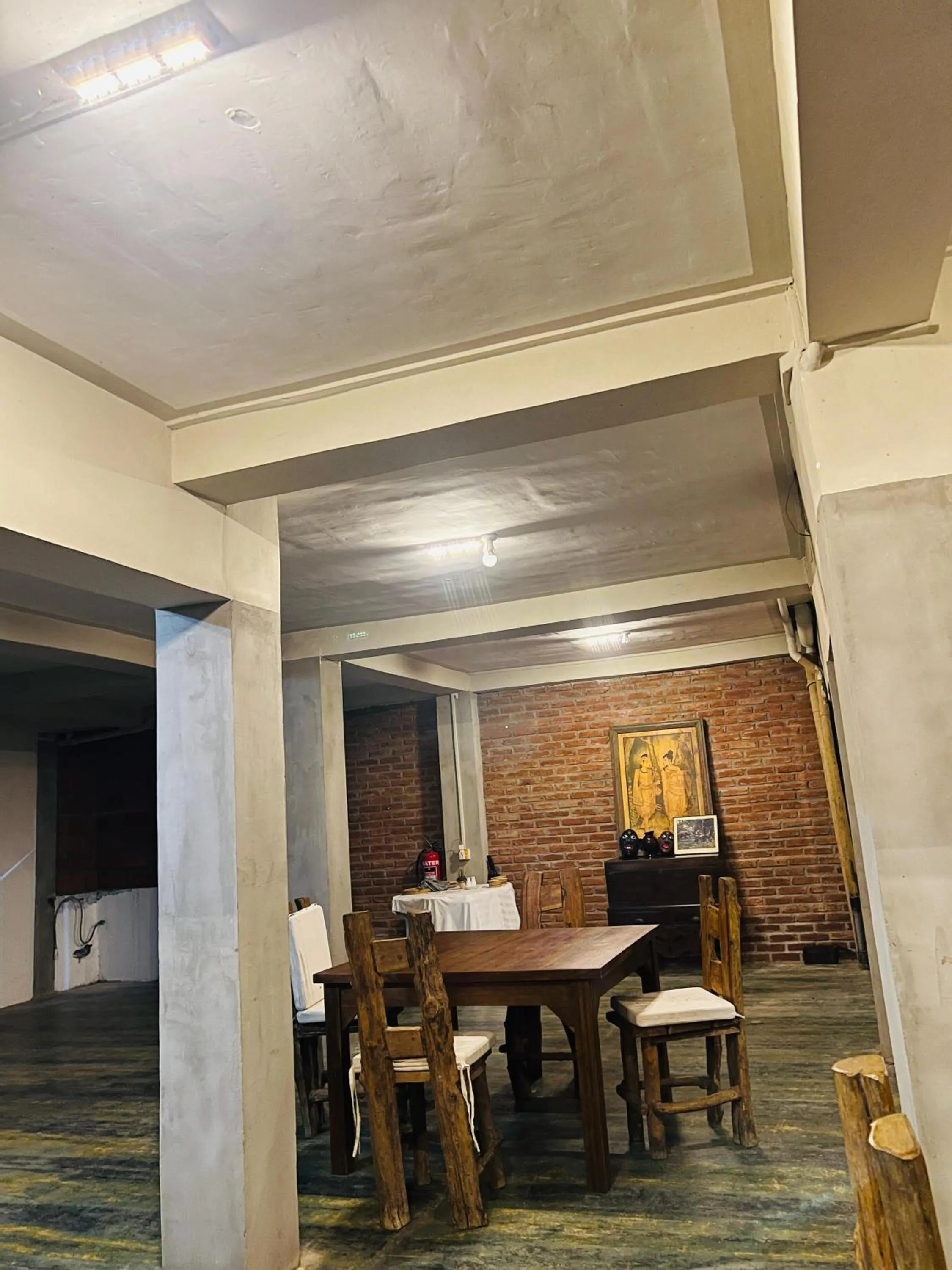 Restaurant/places to eat in Sigiri Vananthara