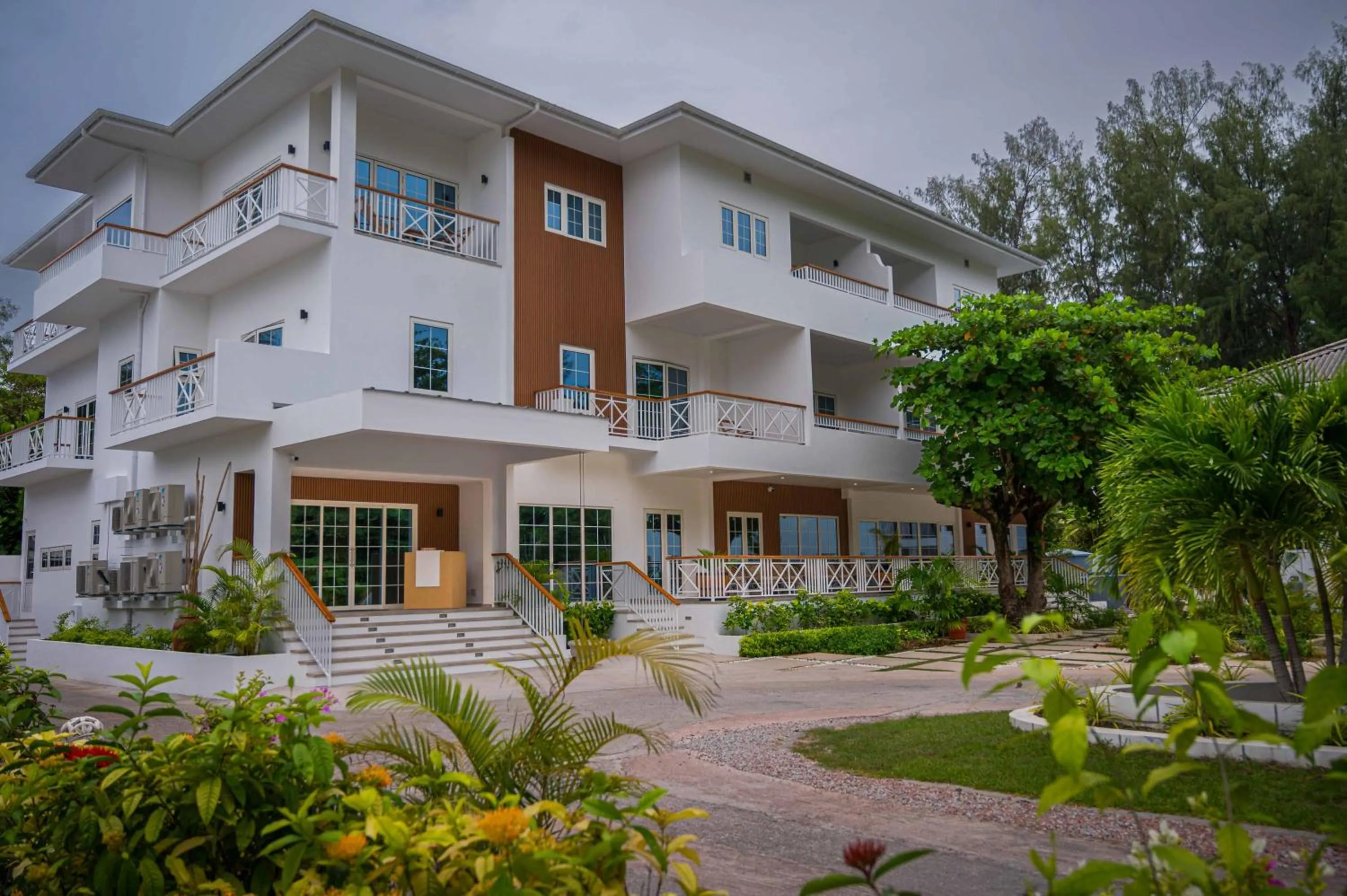 Property building in Acajou Beach Resort