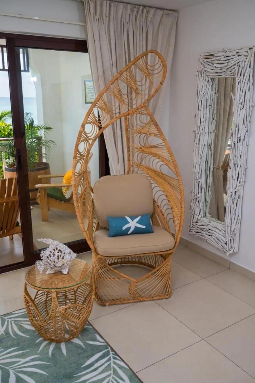 Seating area in Acajou Beach Resort