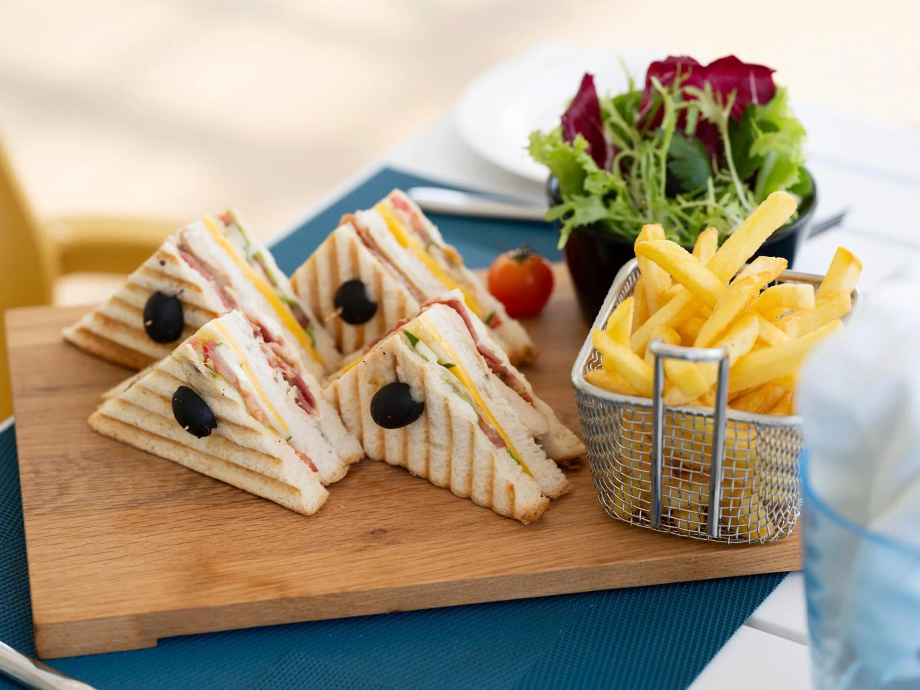 Food in Acajou Beach Resort