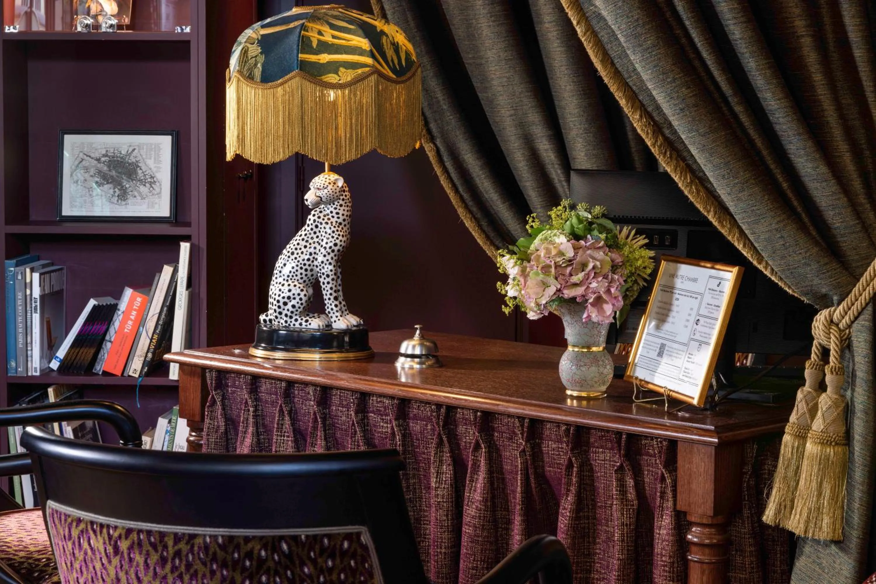 Lobby or reception in UNE AUTRE CHAMBRE