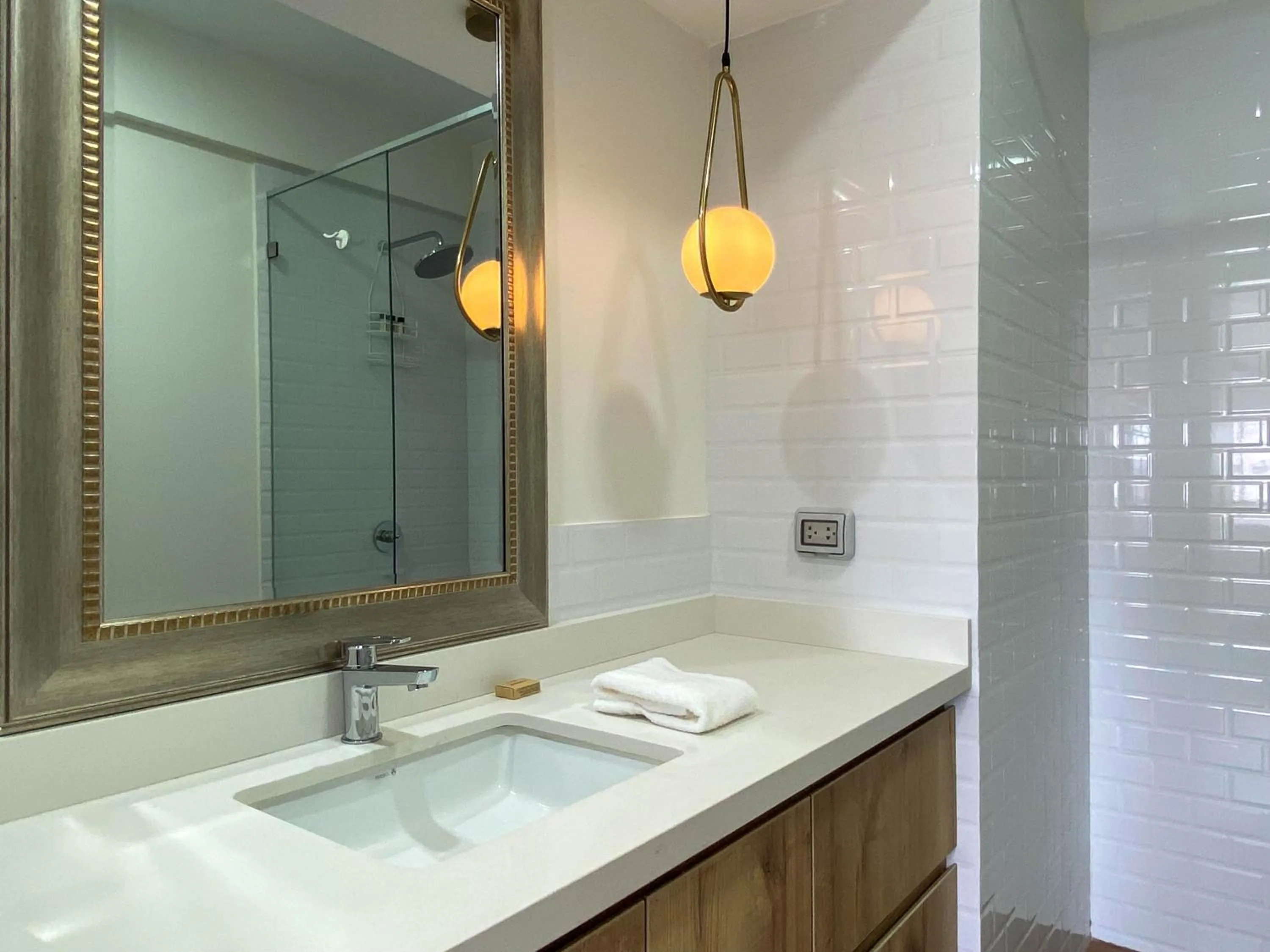 Bathroom in Borgoño By Wynwood House