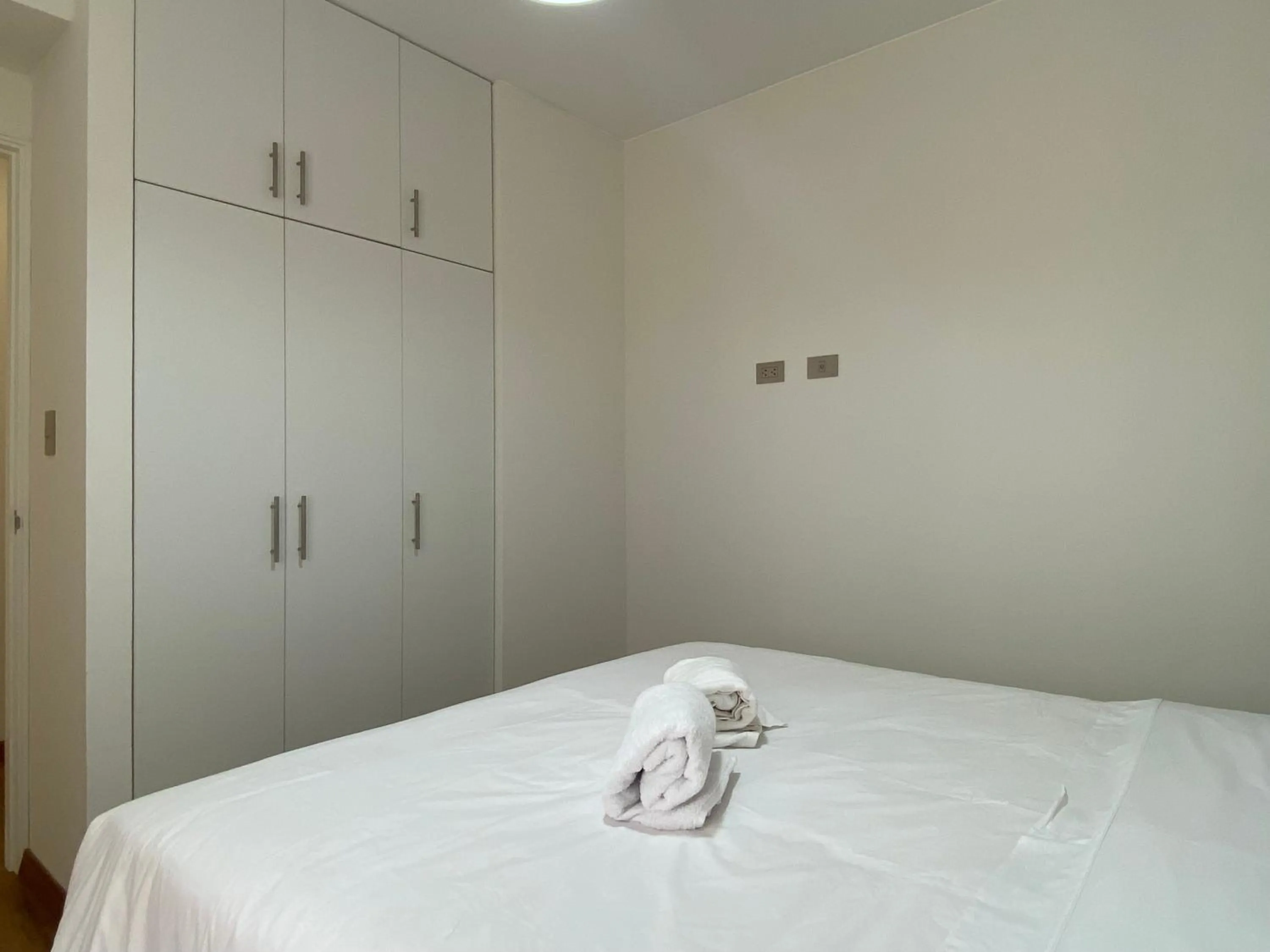 Bedroom, Bed in Borgoño By Wynwood House