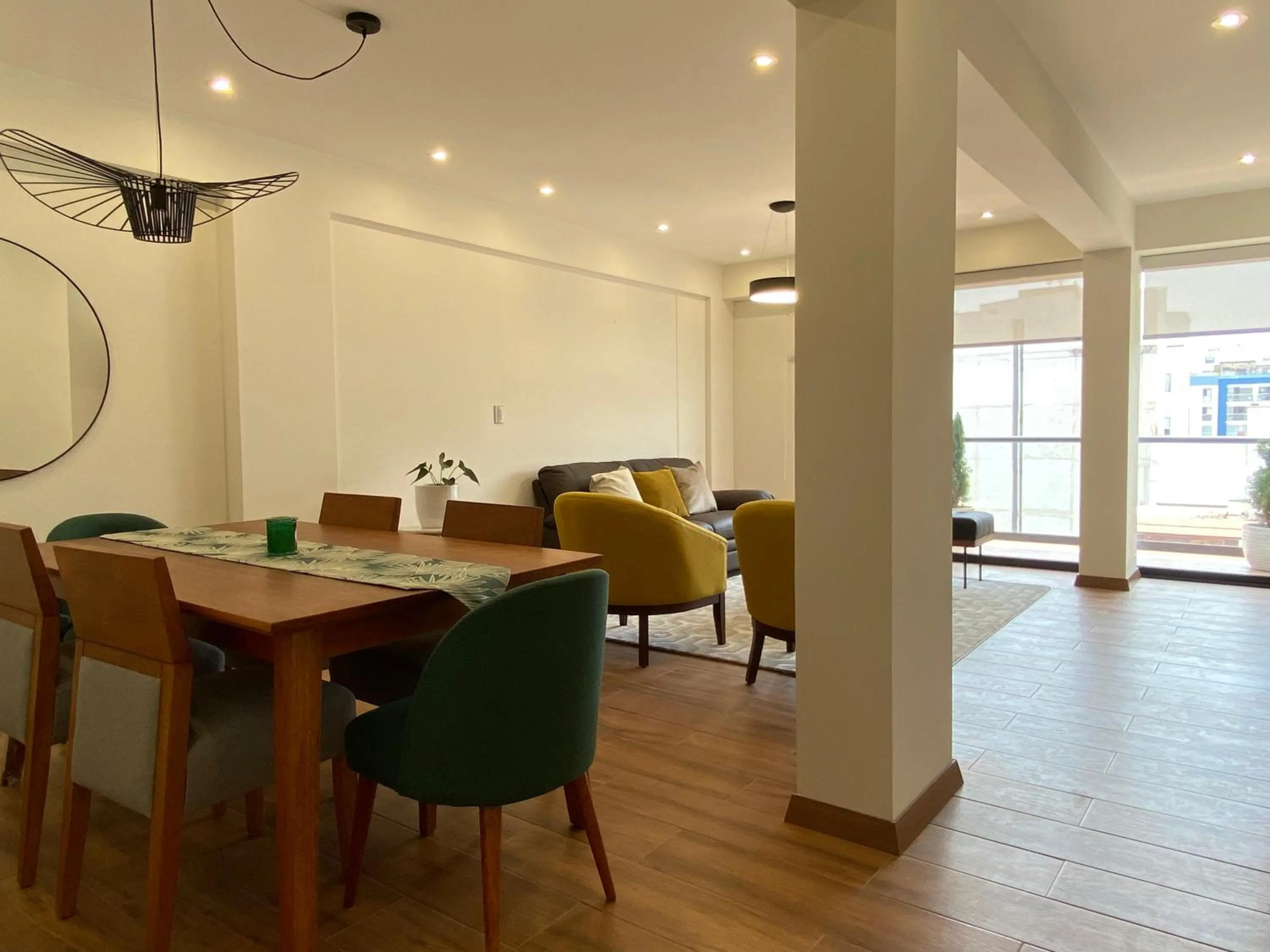 Living room in Borgoño By Wynwood House