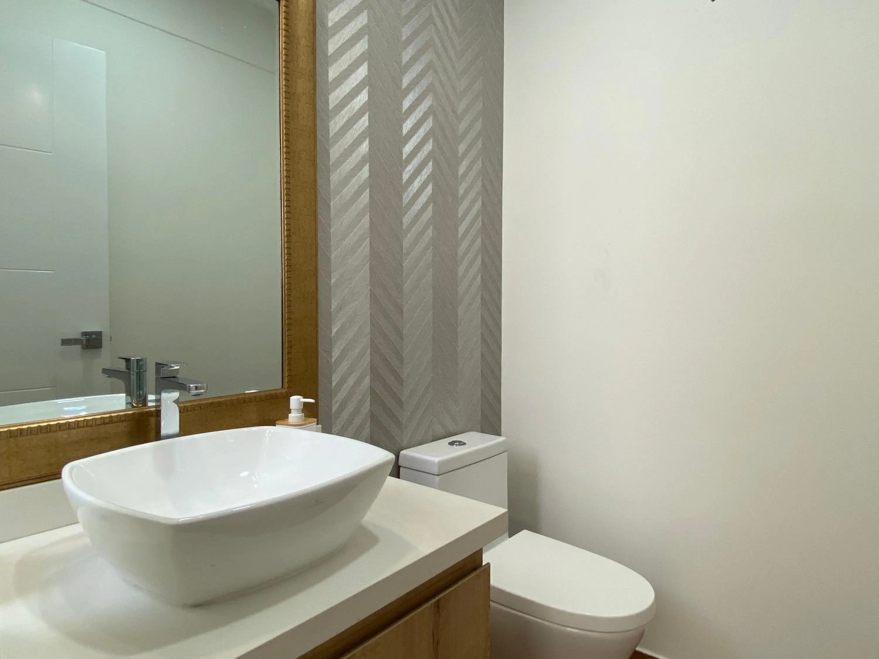 Bathroom in Borgoño By Wynwood House