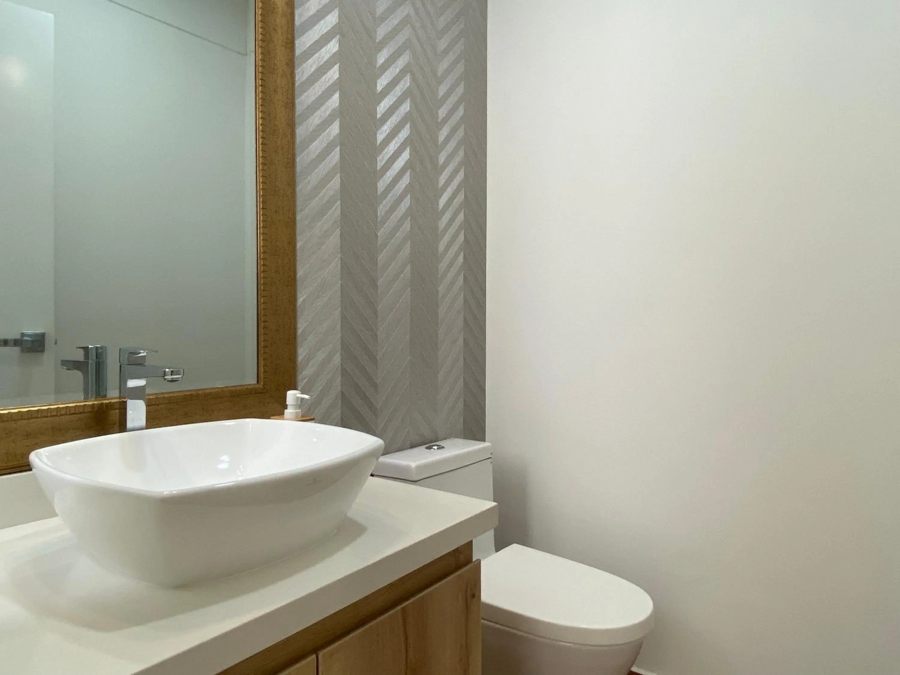 Bathroom in Borgoño By Wynwood House