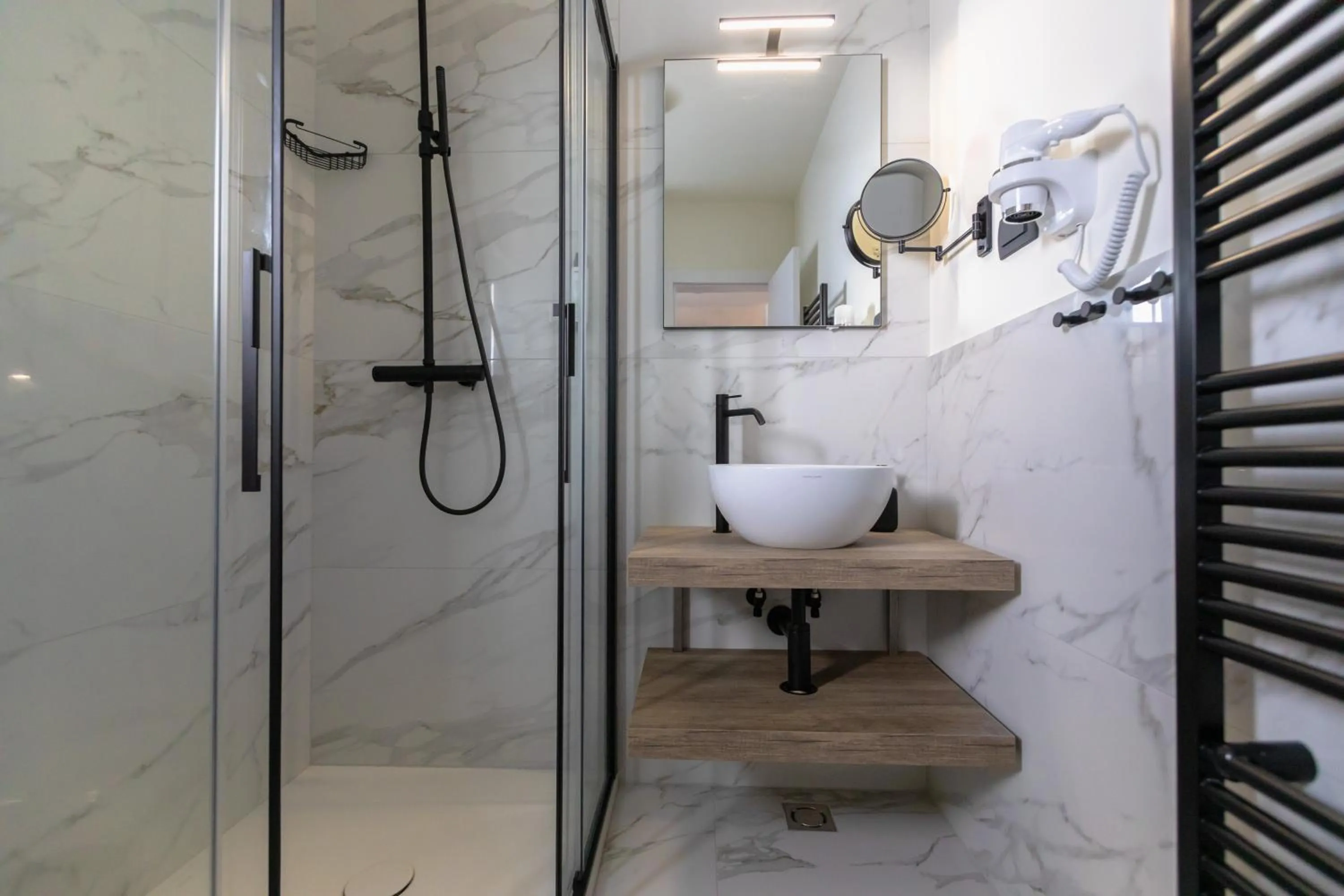 Shower in Blue Pearl Elite Apartments