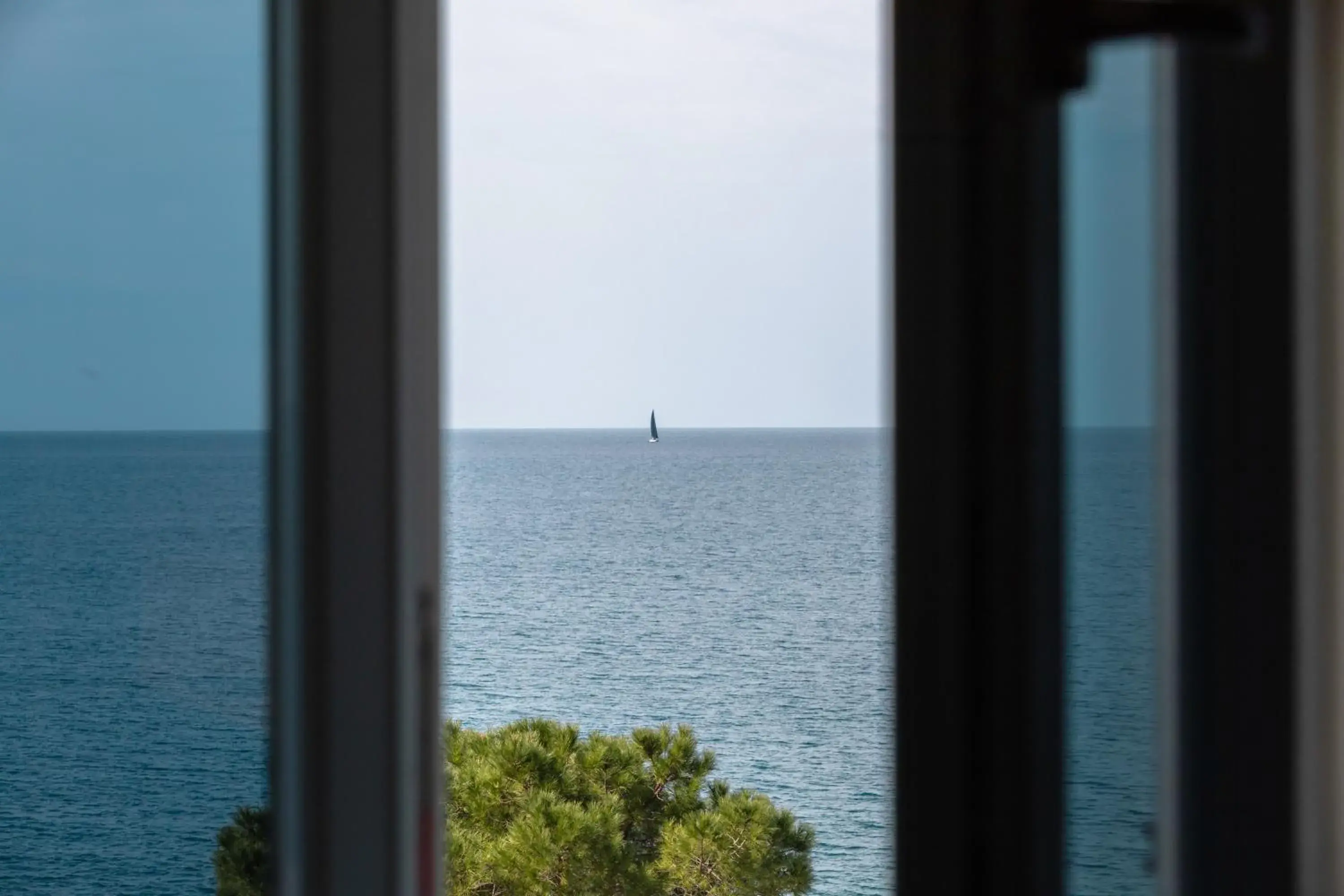 Deluxe King Studio with Sea View in Blue Pearl Elite Apartments Deluxe King Studio with Sea View in Blue Pearl Elite Apartments