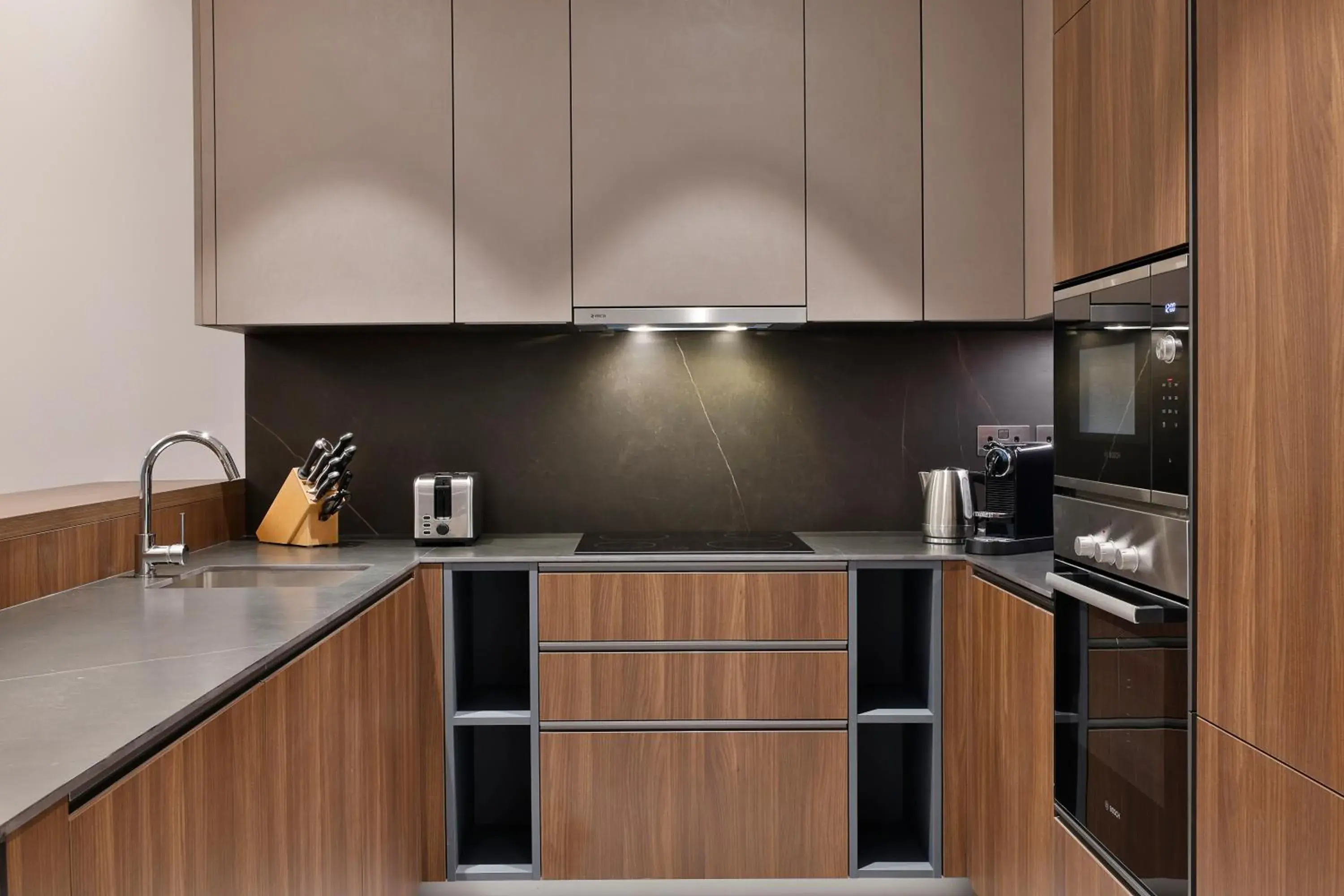 One-Bedroom King Suite with Balcony Bay View in Conrad Bahrain Financial Harbour One-Bedroom King Suite with Balcony Bay View in Conrad Bahrain Financial Harbour