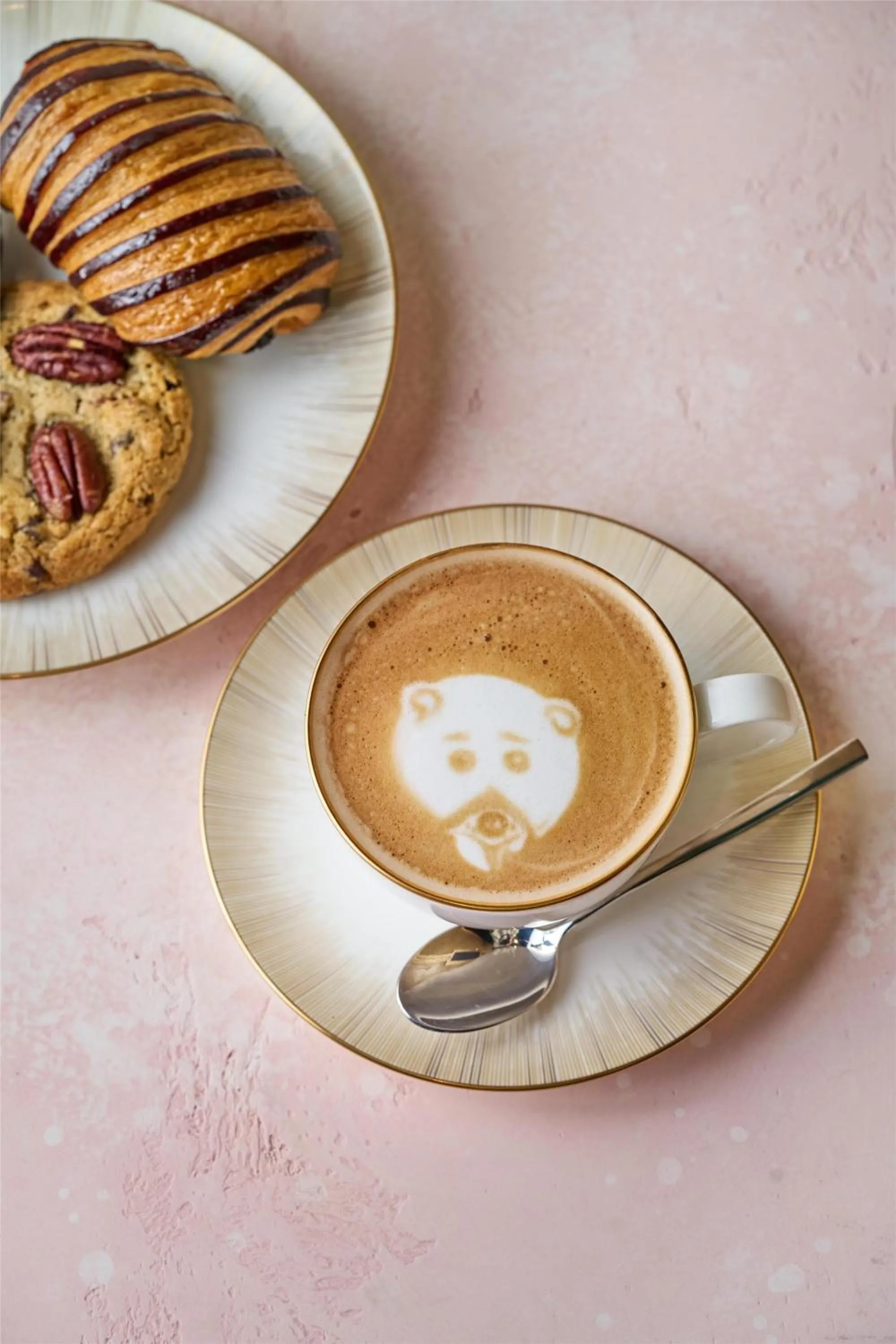 Dining area in Conrad Bahrain Financial Harbour