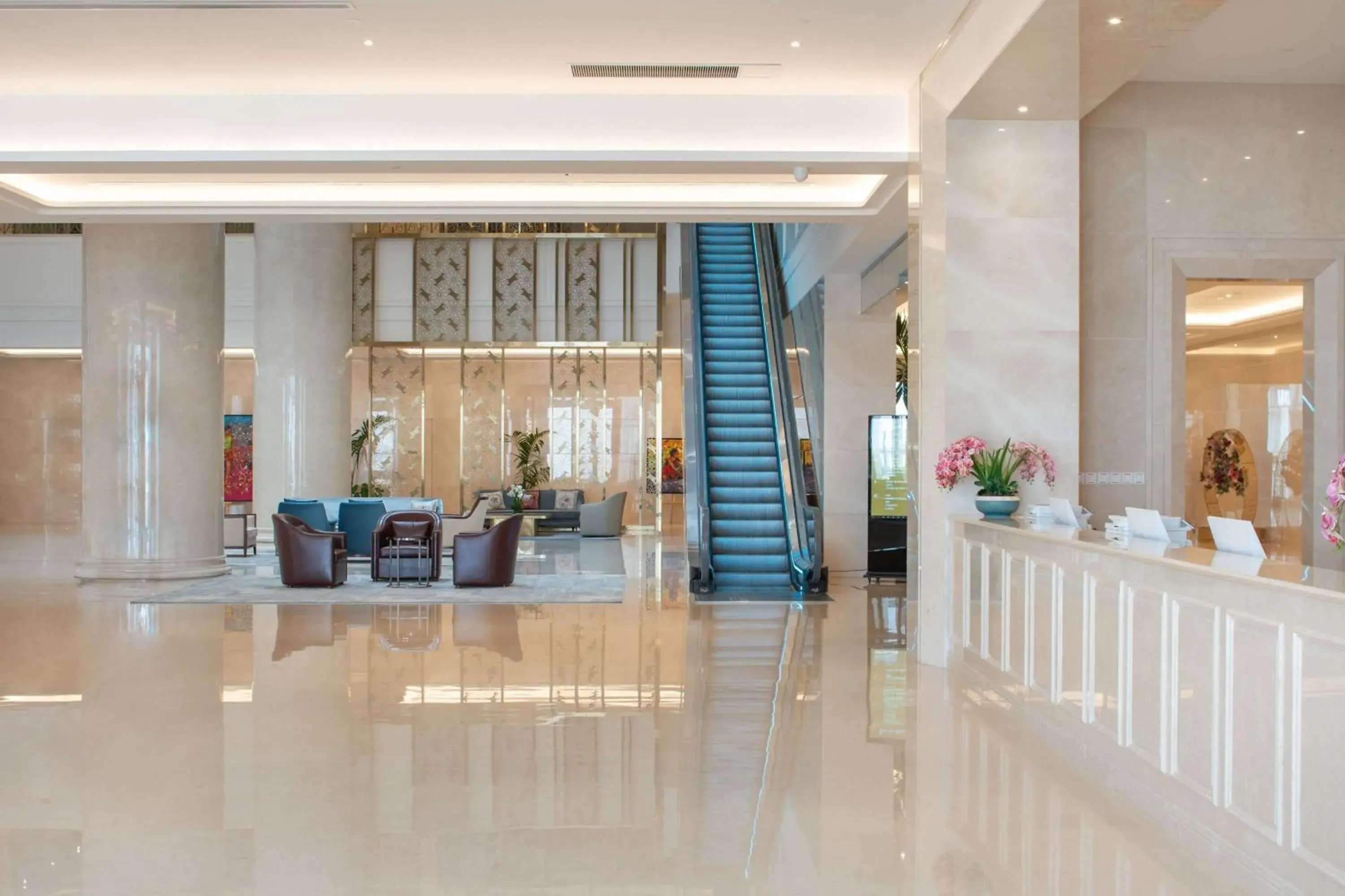 Lobby or reception in Hilton Brazzaville Les Tours Jumelles Hotel & Residences Lobby or reception in Hilton Brazzaville Les Tours Jumelles Hotel & Residences