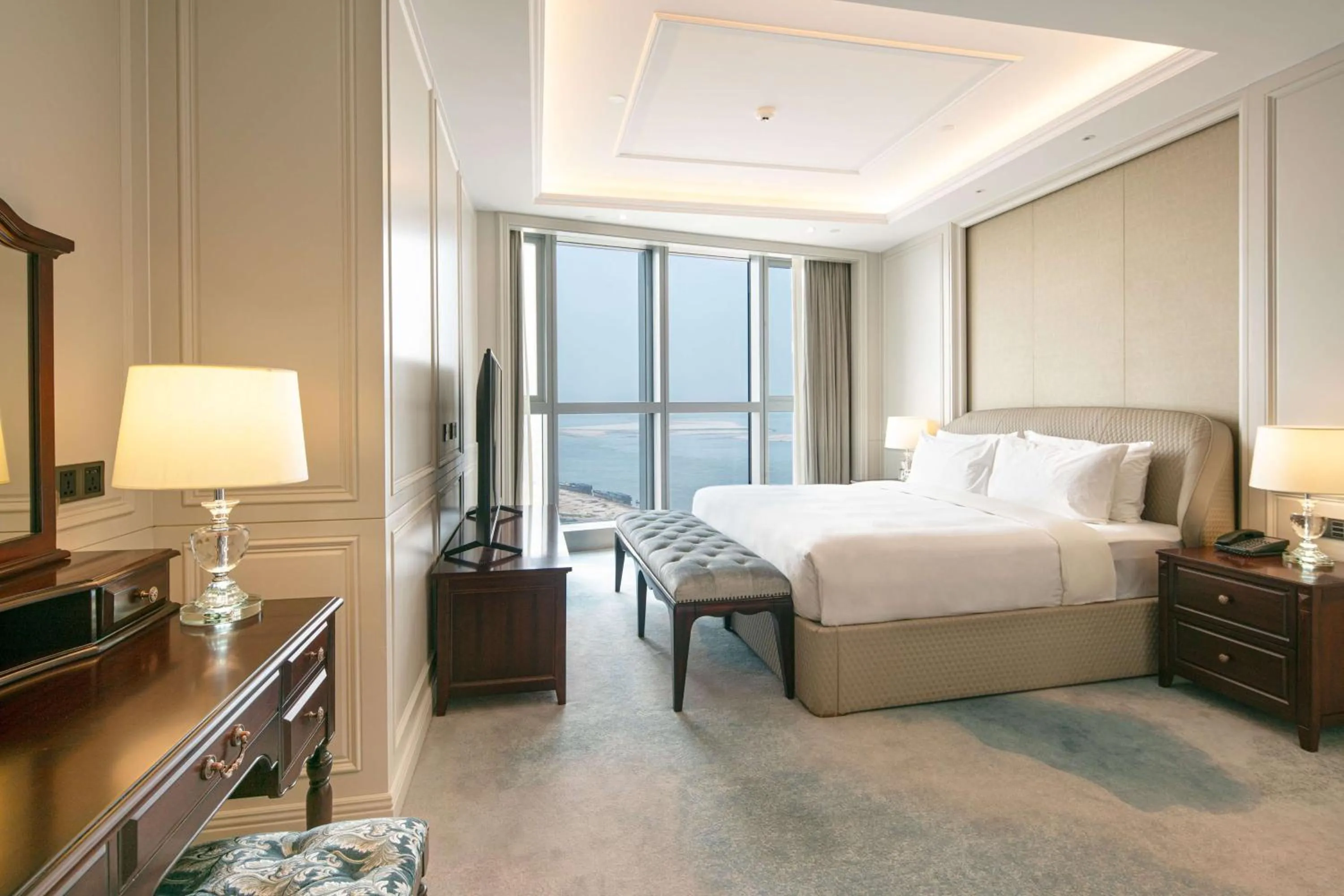 Bed in Hilton Brazzaville Les Tours Jumelles Hotel & Residences