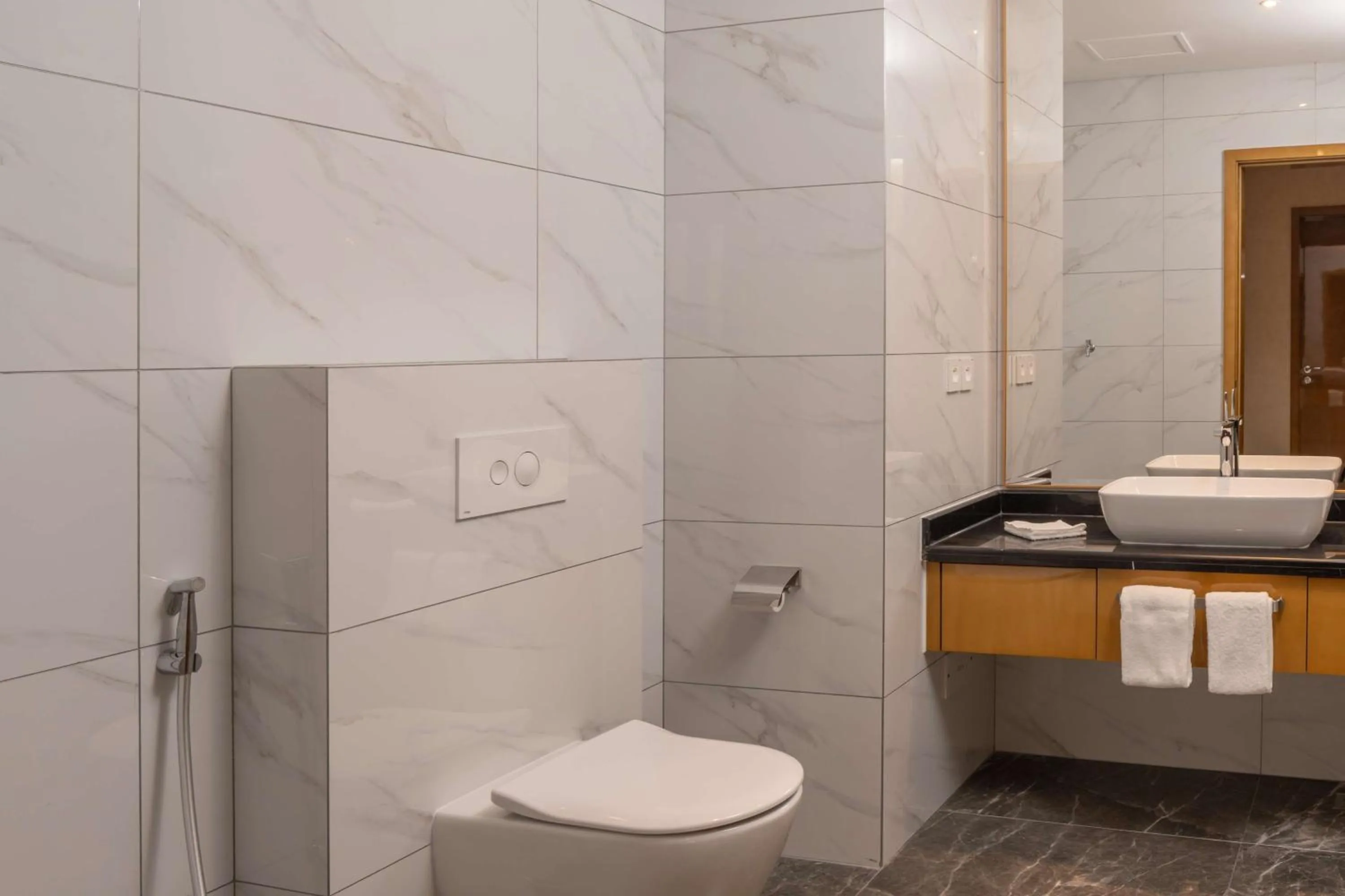 Bathroom in Hilton Brazzaville Les Tours Jumelles Hotel & Residences