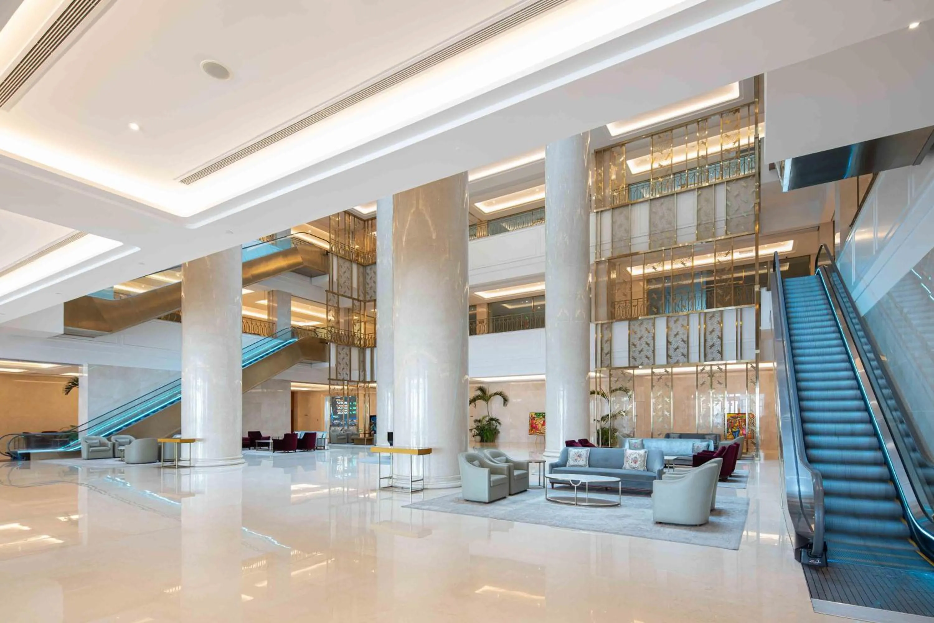 Lobby or reception in Hilton Brazzaville Les Tours Jumelles Hotel & Residences