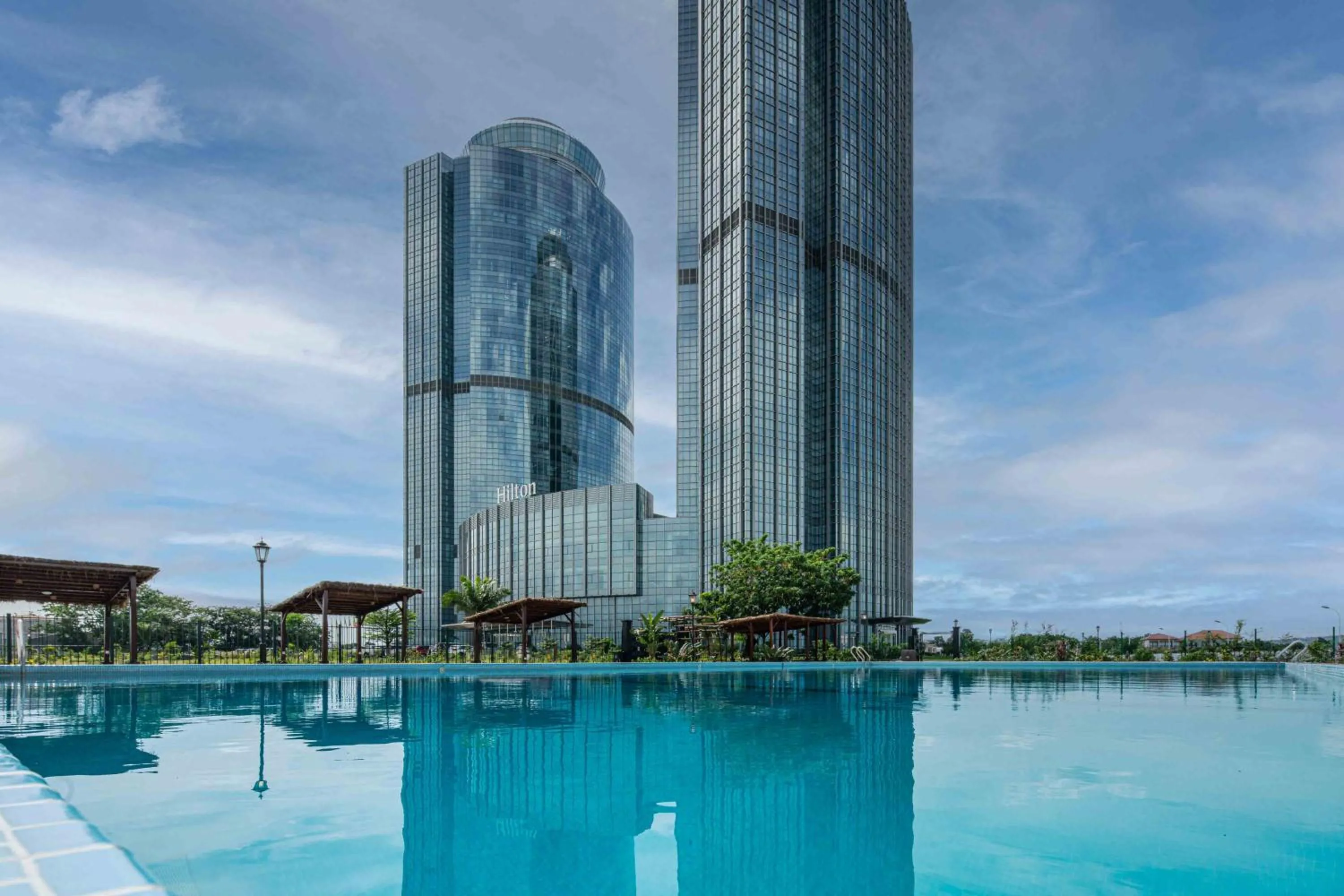 Swimming pool in Hilton Brazzaville Les Tours Jumelles Hotel & Residences