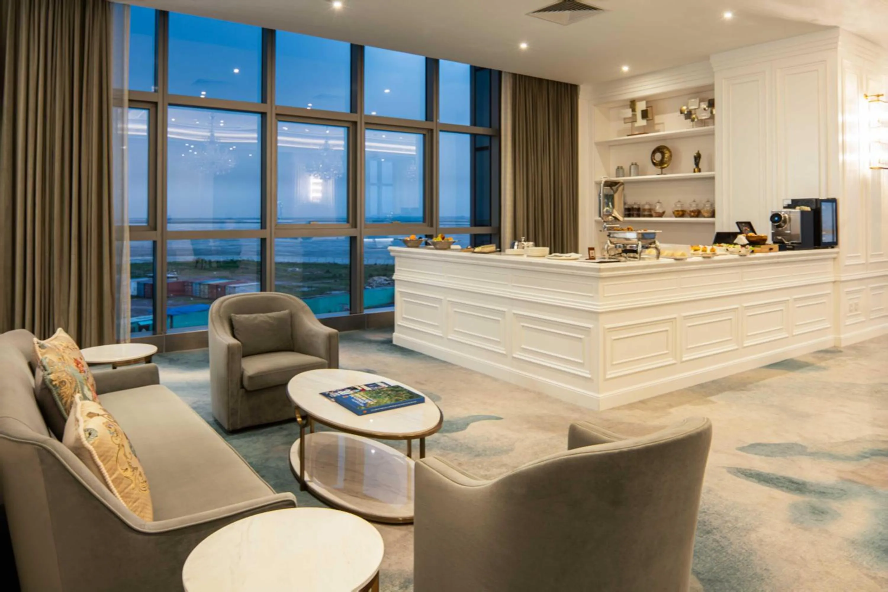 Property building in Hilton Brazzaville Les Tours Jumelles Hotel & Residences