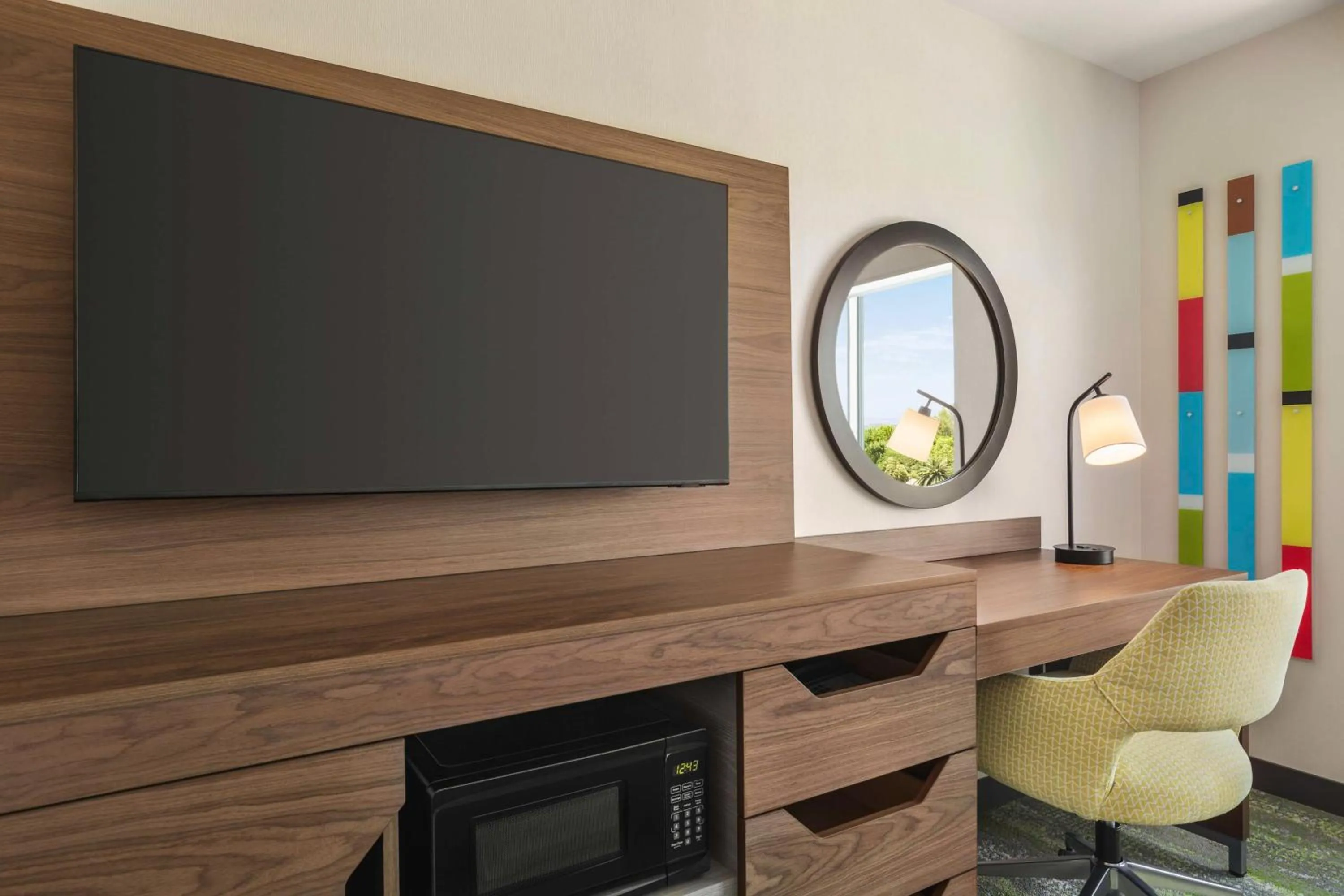 Bedroom in Hampton Inn & Suites Oroville