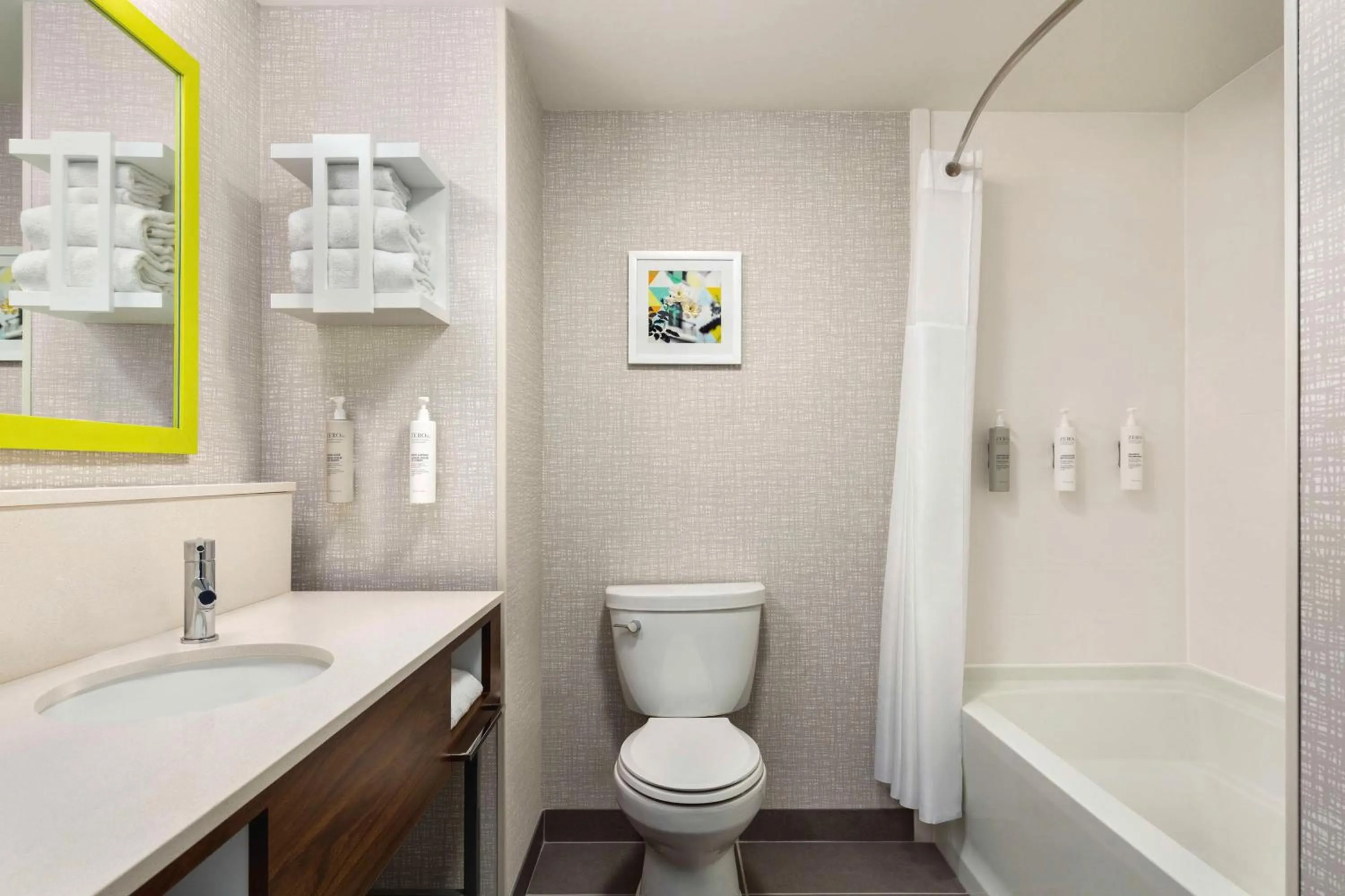 Bathroom in Hampton Inn & Suites Oroville