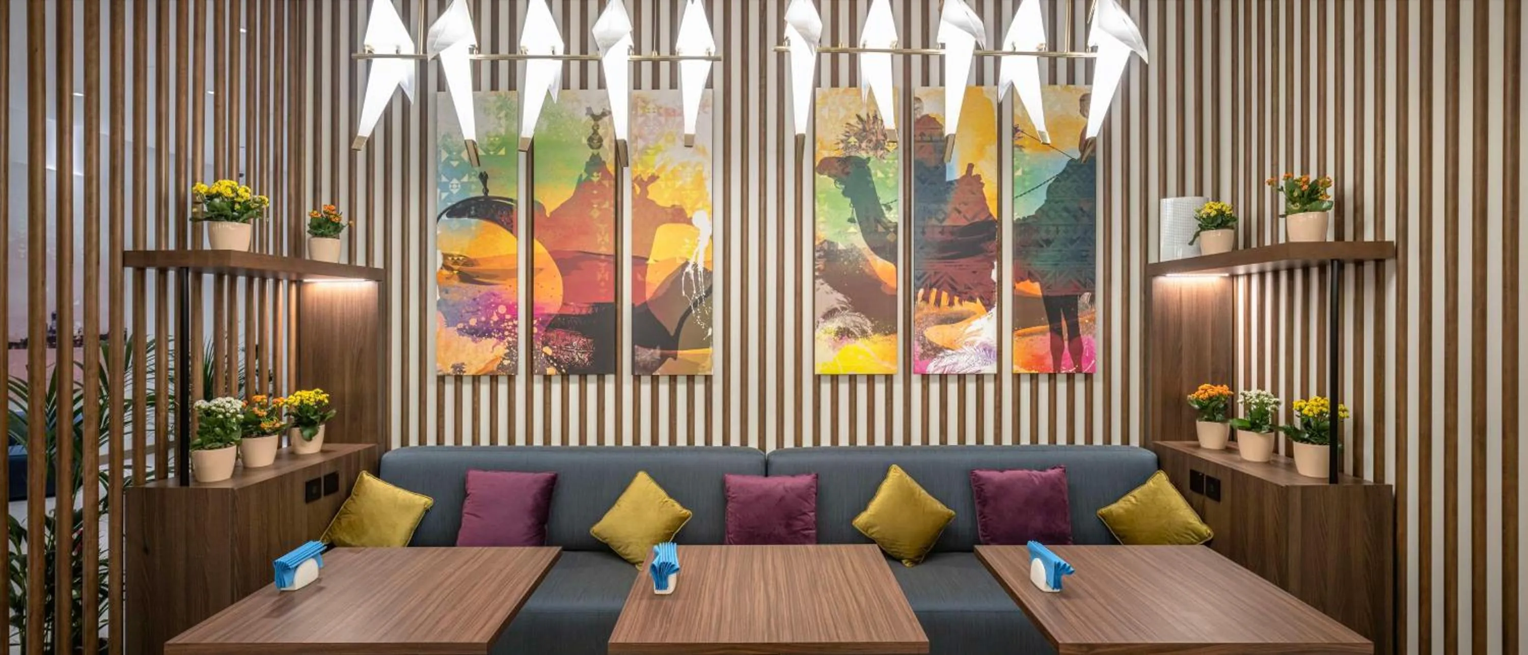 Restaurant/places to eat in Hampton By Hilton Kuwait Salmiya