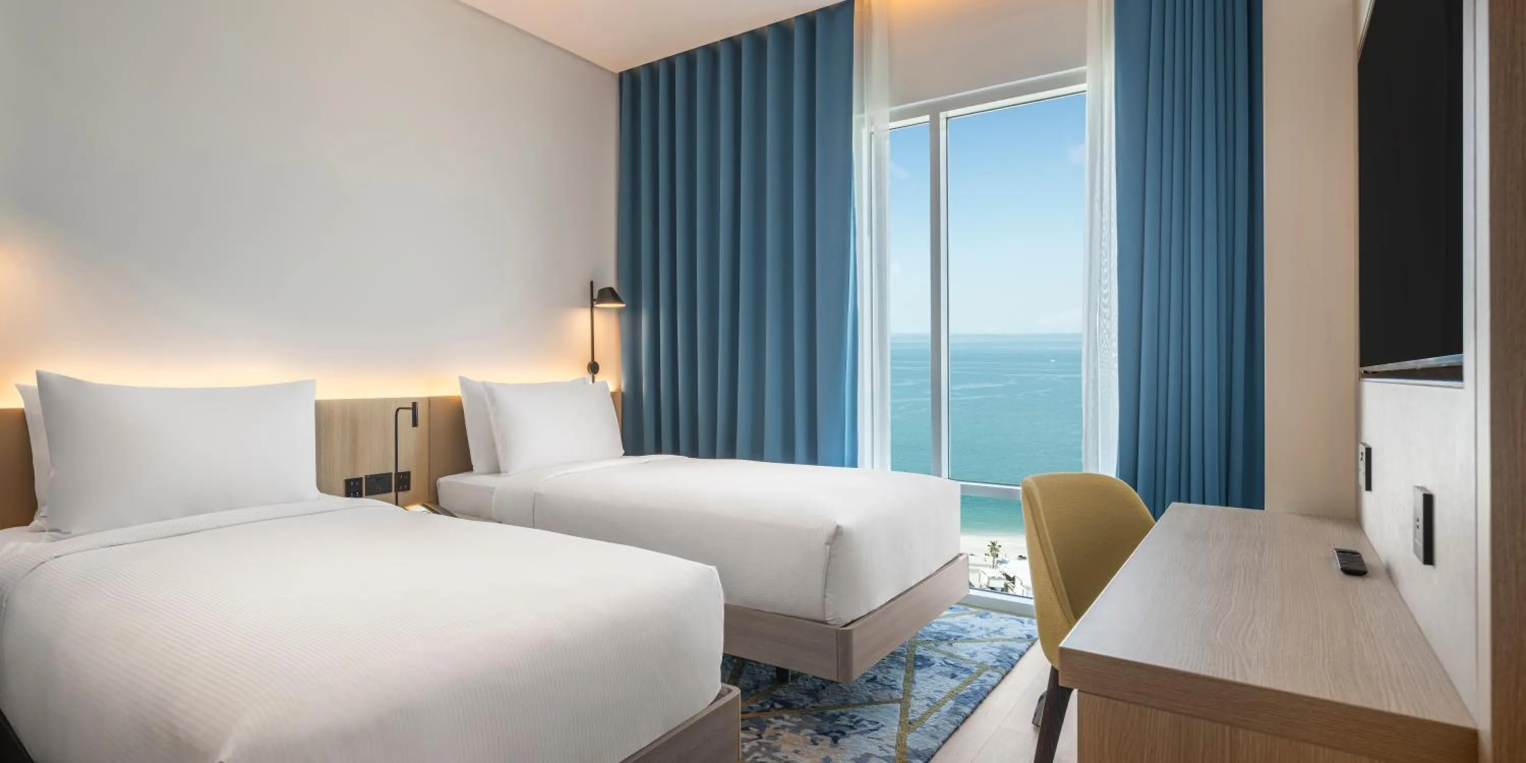 Bedroom, Bed in Hampton By Hilton Kuwait Salmiya