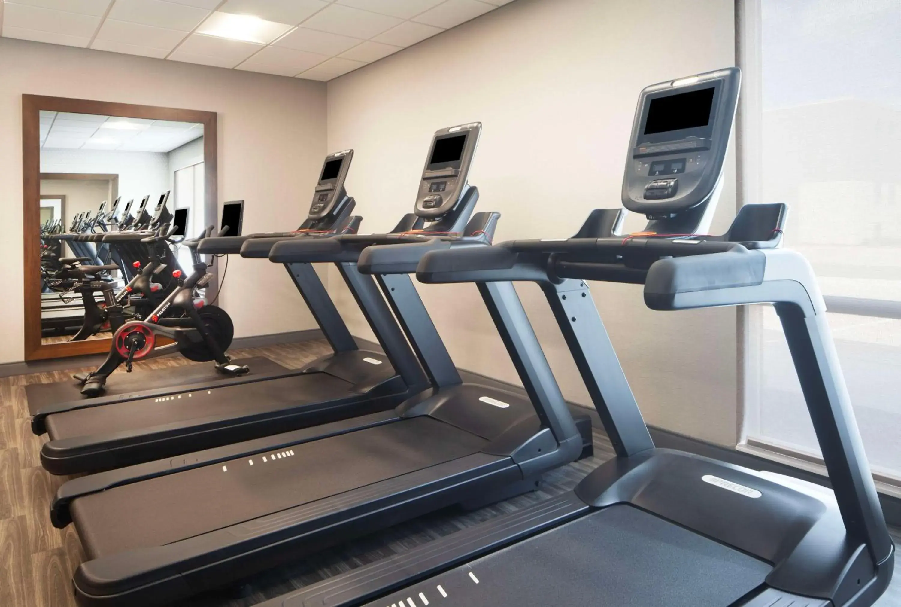 Fitness centre/facilities in Hampton Inn Ogallala Fitness centre/facilities in Hampton Inn Ogallala