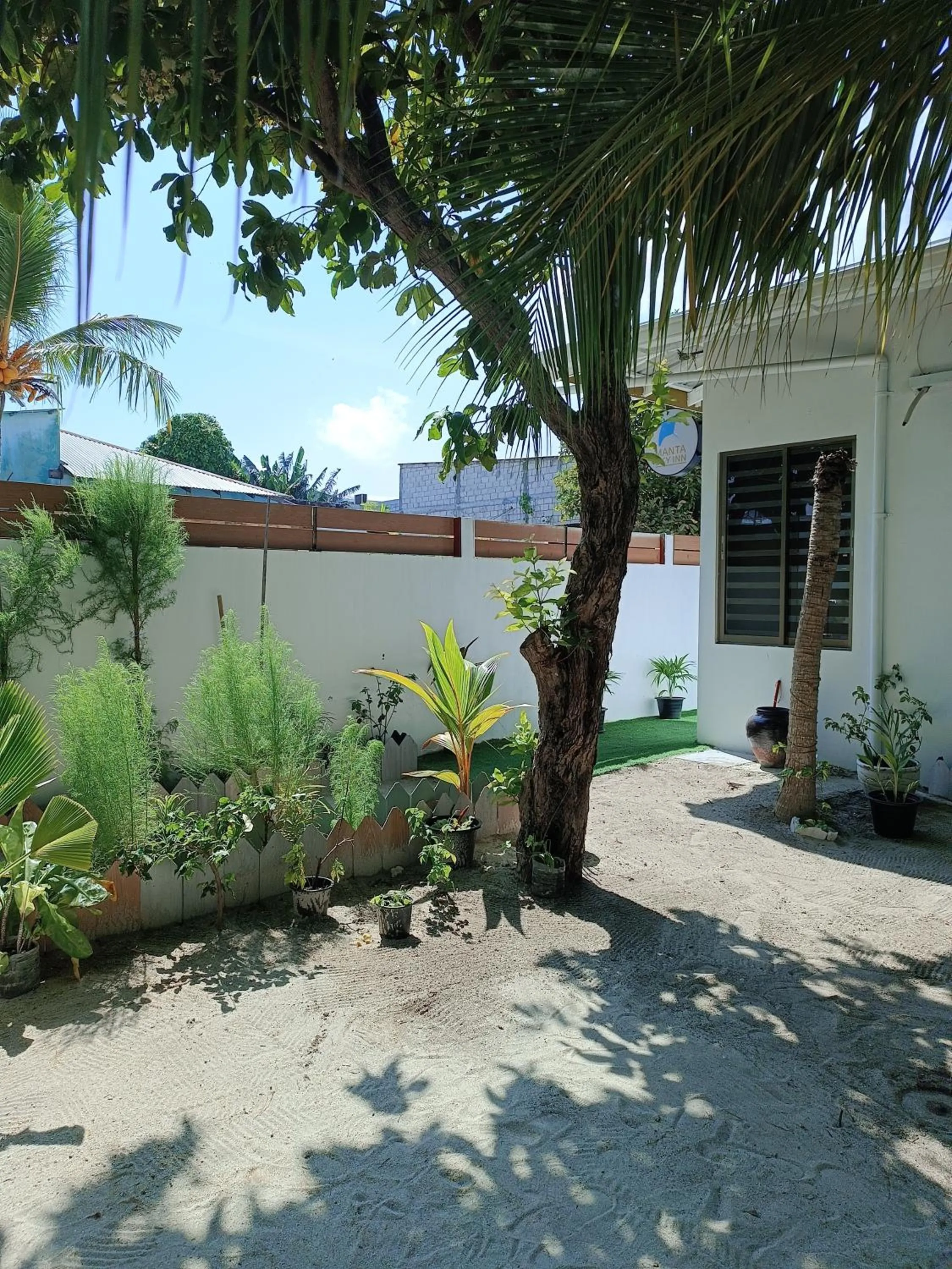 Garden in Manta Sky Inn