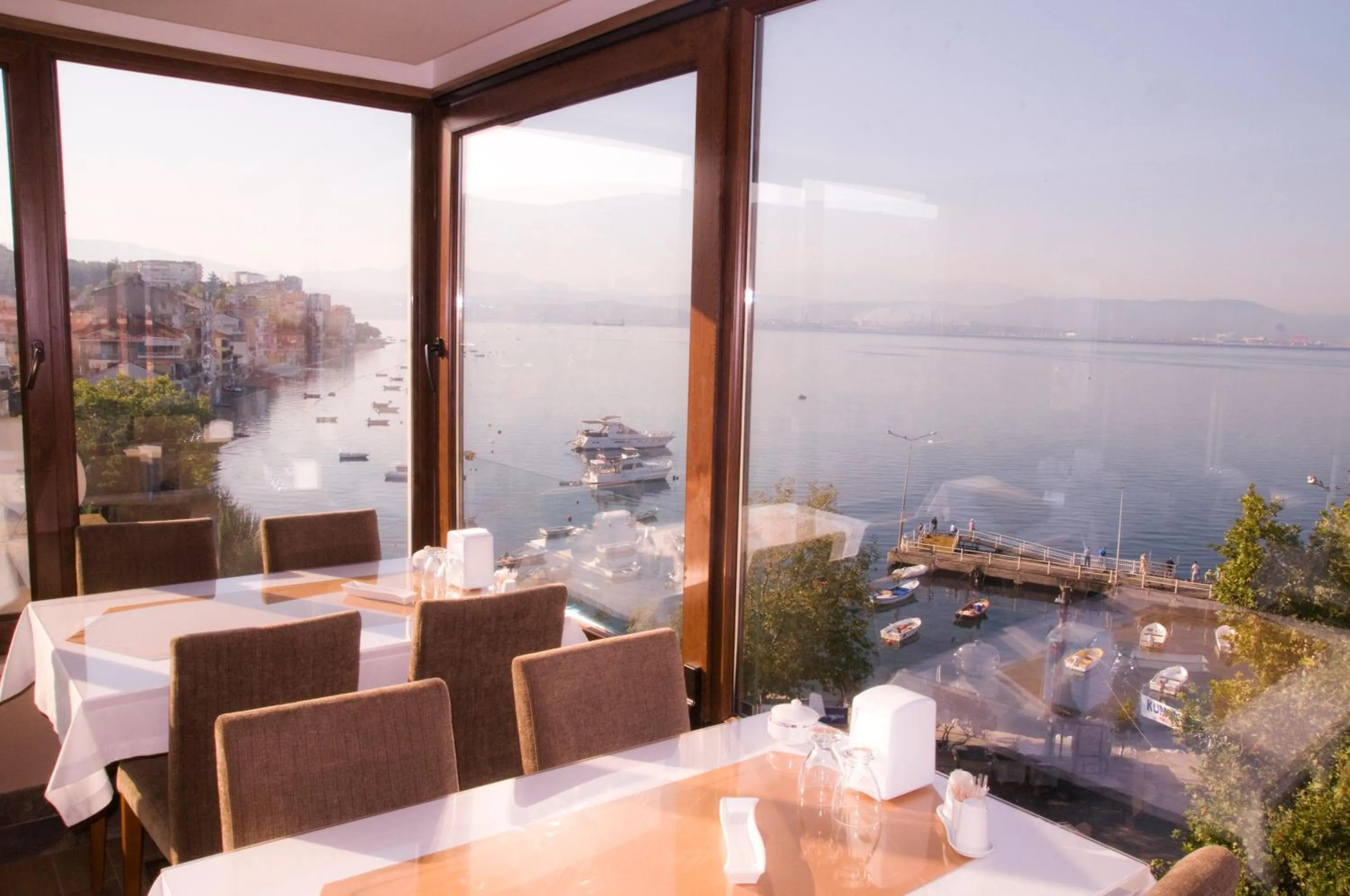 Restaurant/places to eat in Kerimbey Hotel