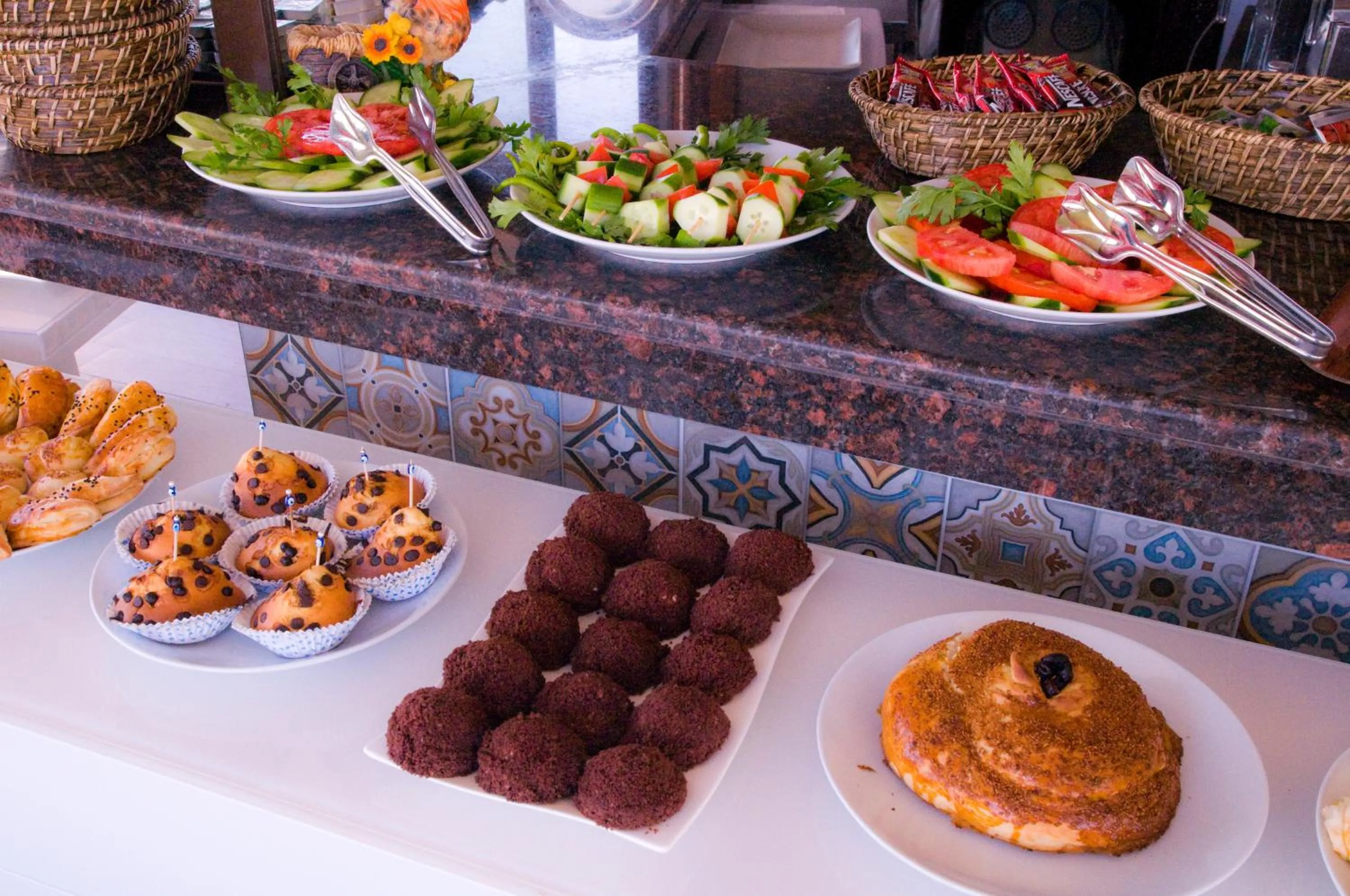 Restaurant/places to eat in Kerimbey Hotel