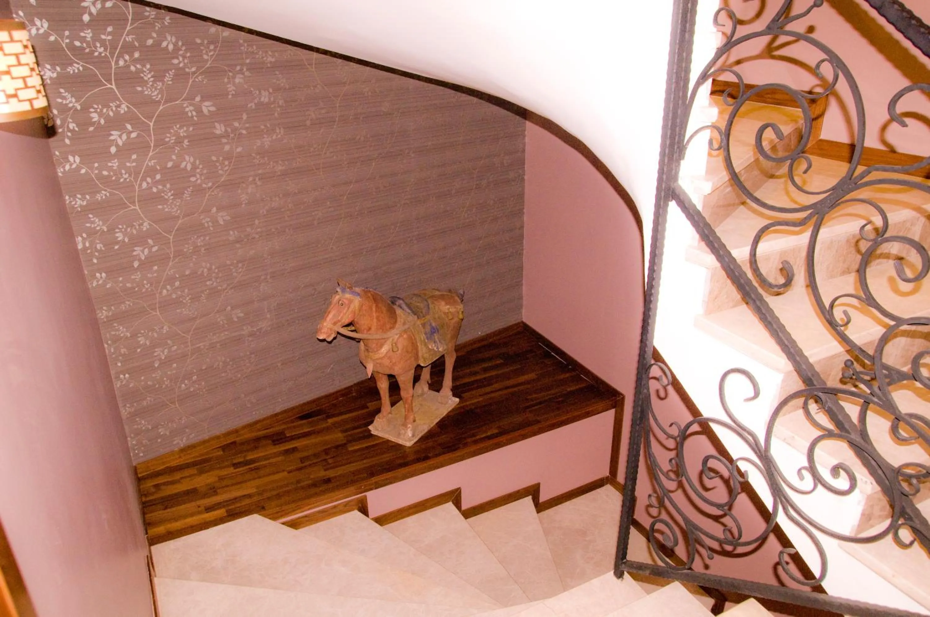 Decorative detail in Kerimbey Hotel