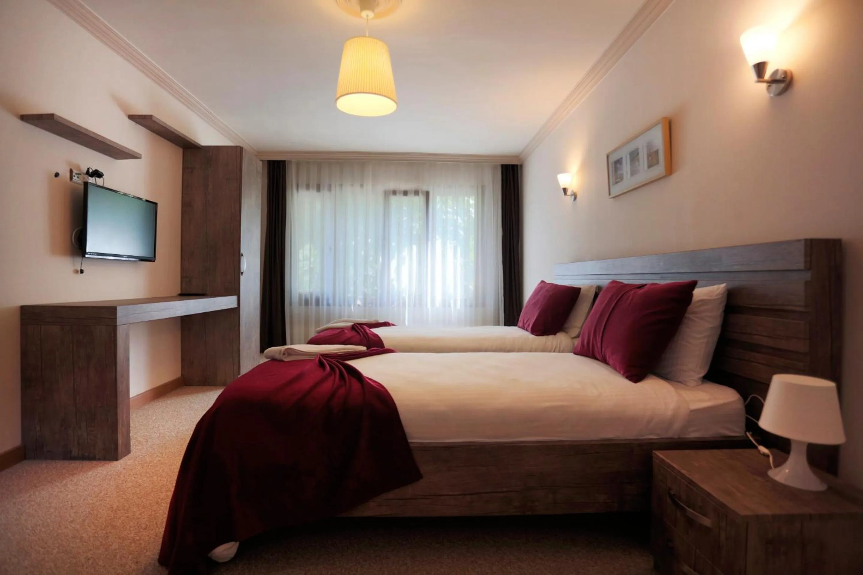 Photo of the whole room, Bed in Kapri Termal Hotel & Kaplica Yalova
