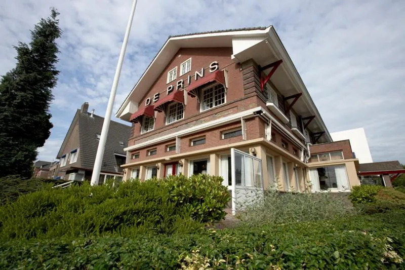 Facade/entrance in Hotel De Prins