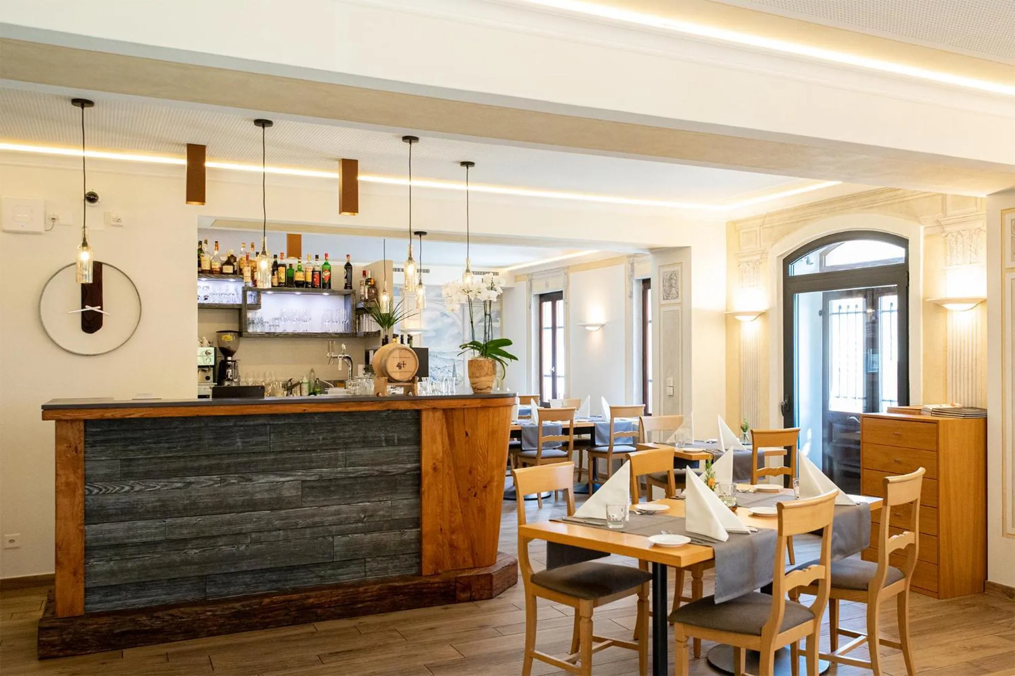 Restaurant/places to eat in Hotel San Bernardo