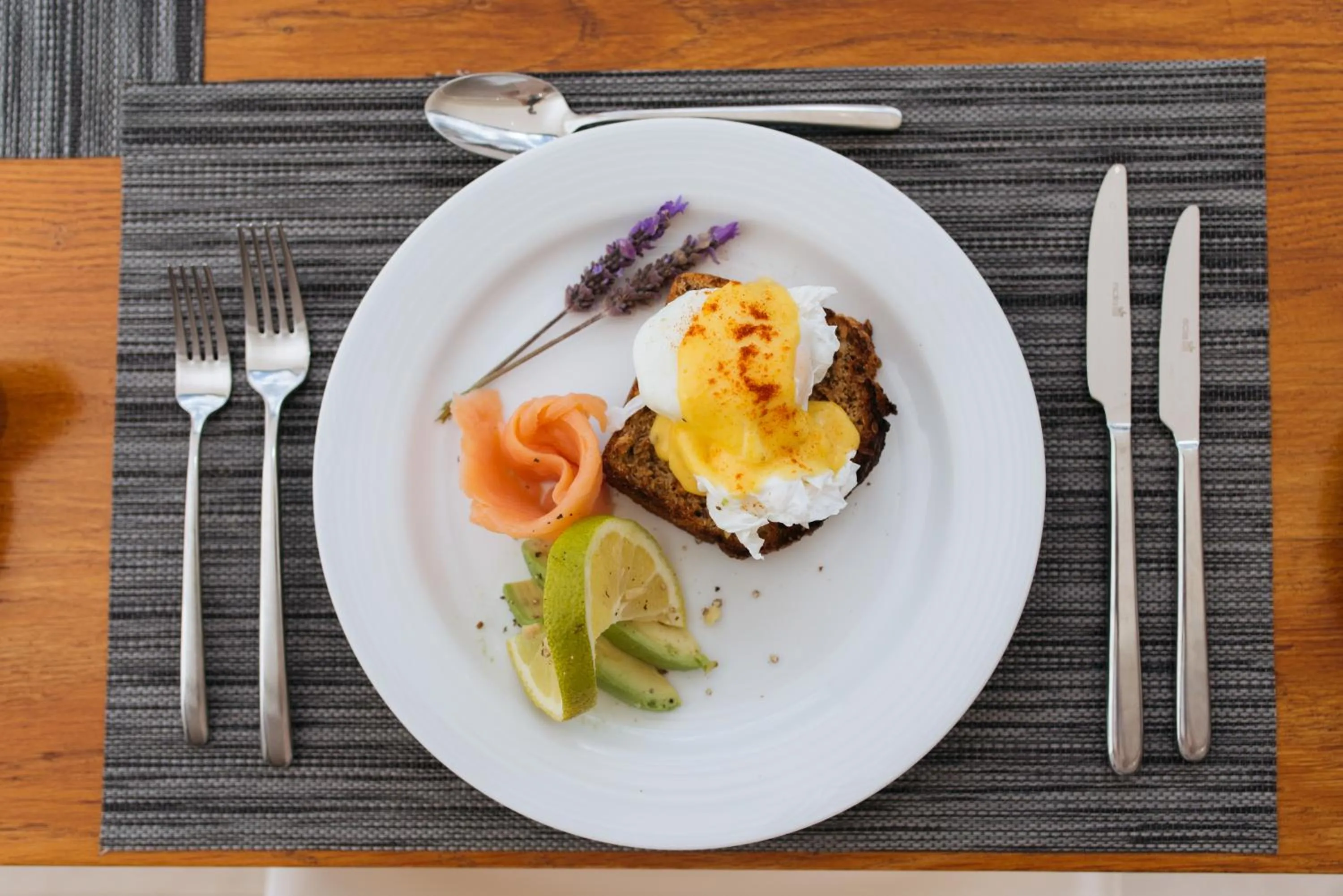 Breakfast in Banhoek Lodge