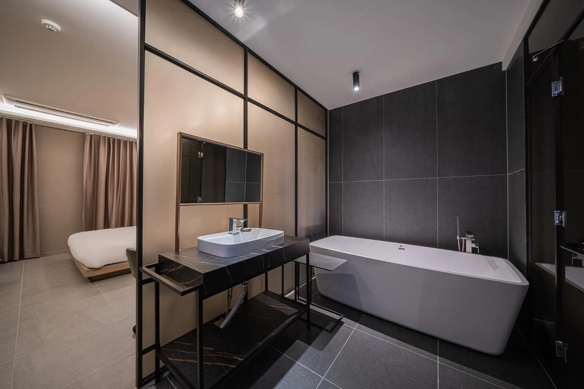 Daegu Eastern Hotel Lions Park